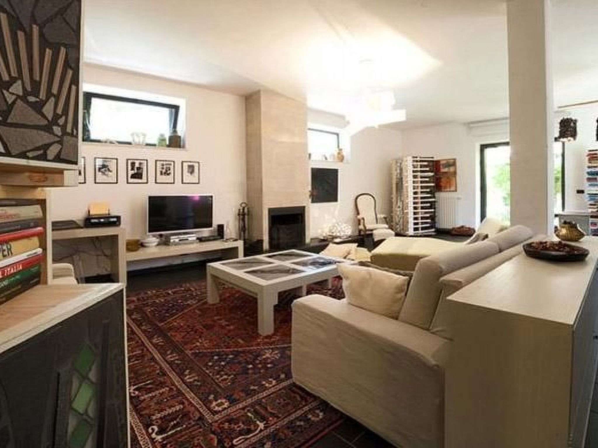 Mit Privatparkplatz-Binnen