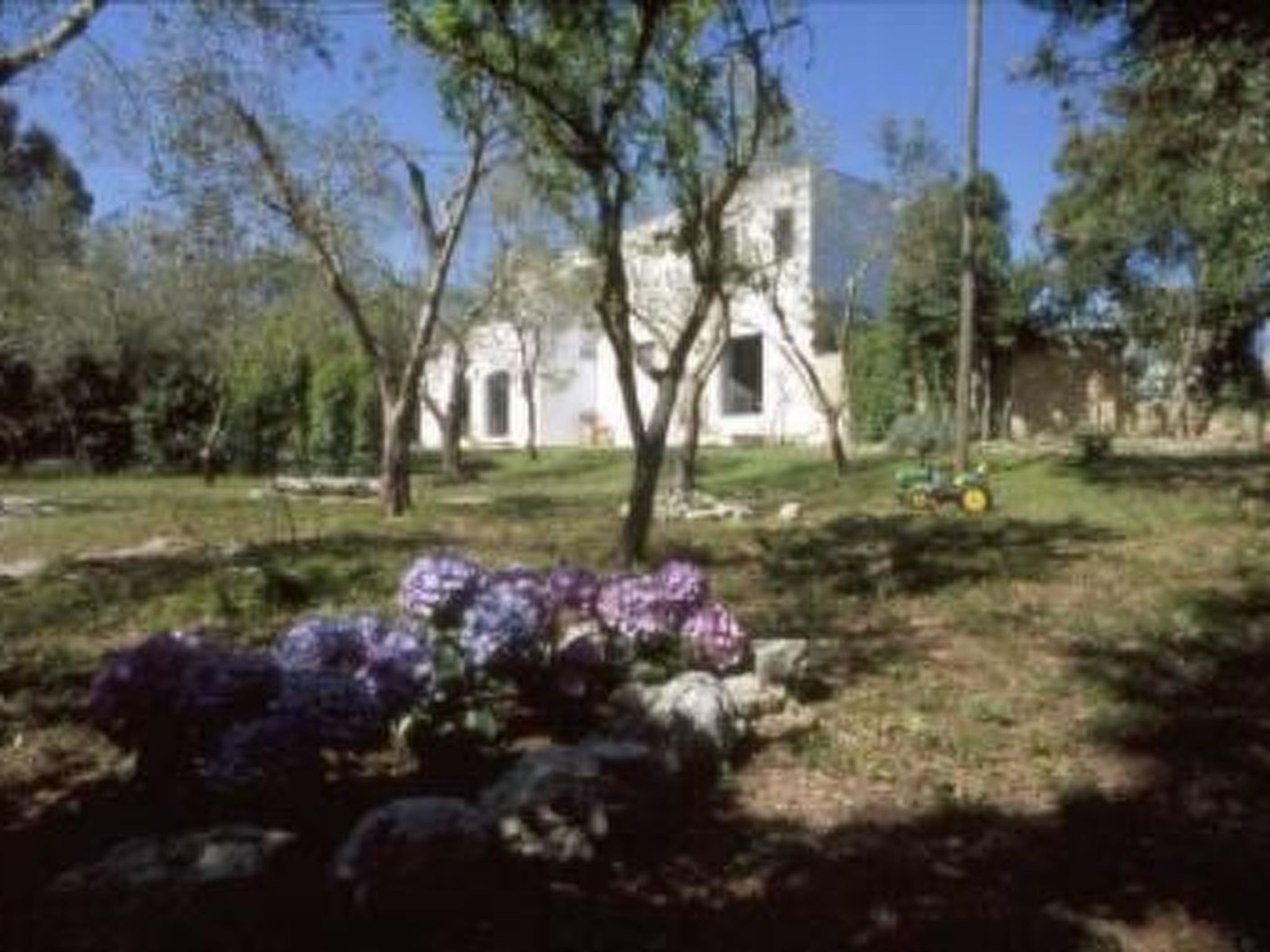 Mit Privatparkplatz-Binnen