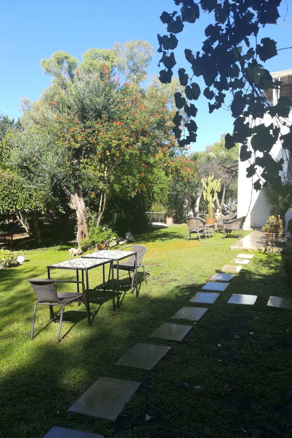 Mit Privatparkplatz-Binnen