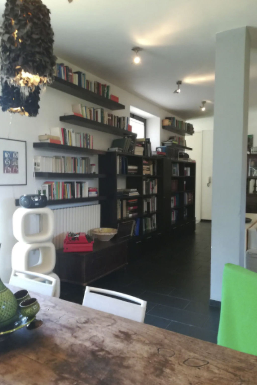 Mit Privatparkplatz-Binnen