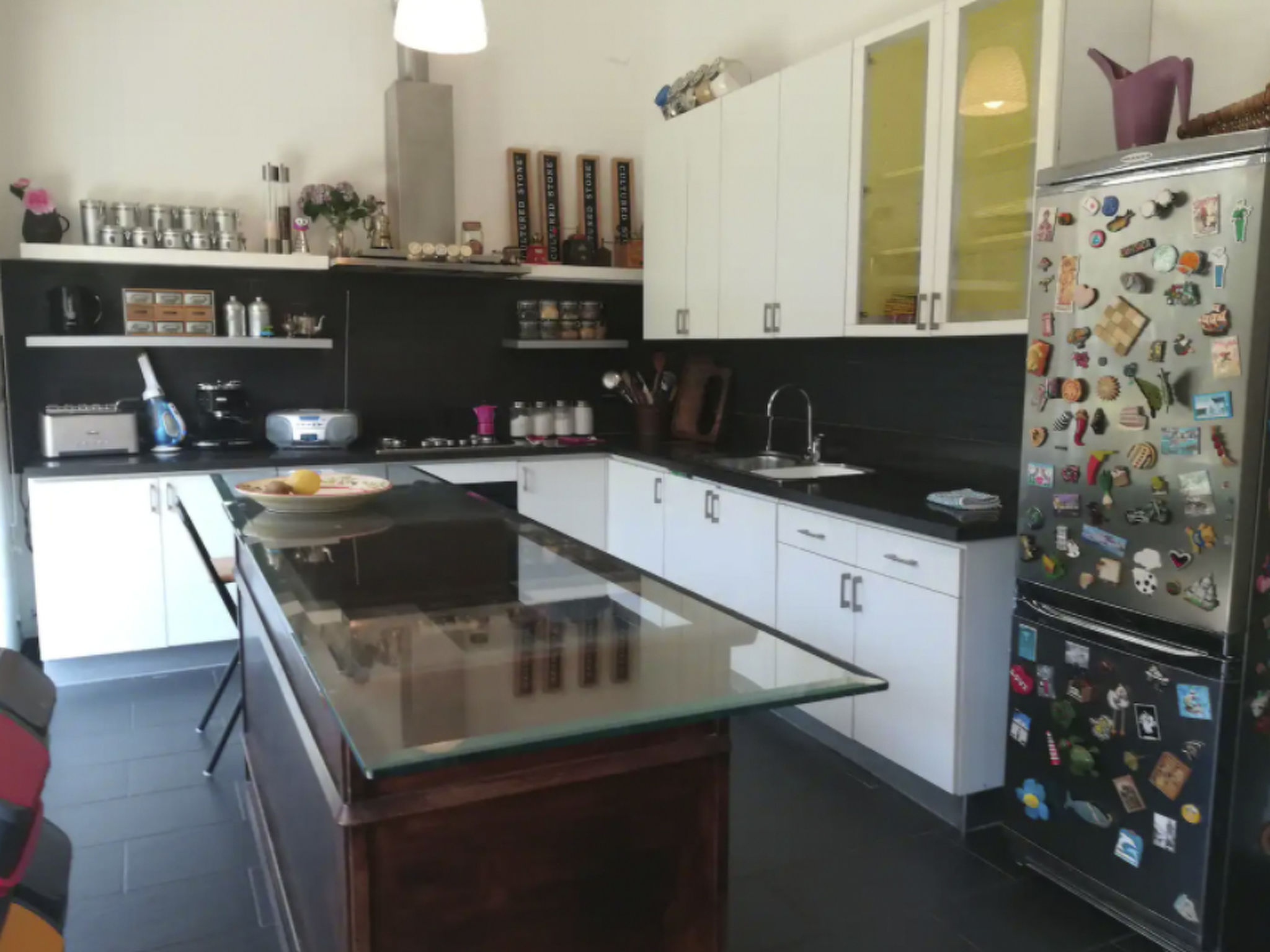 Mit Privatparkplatz-Binnen