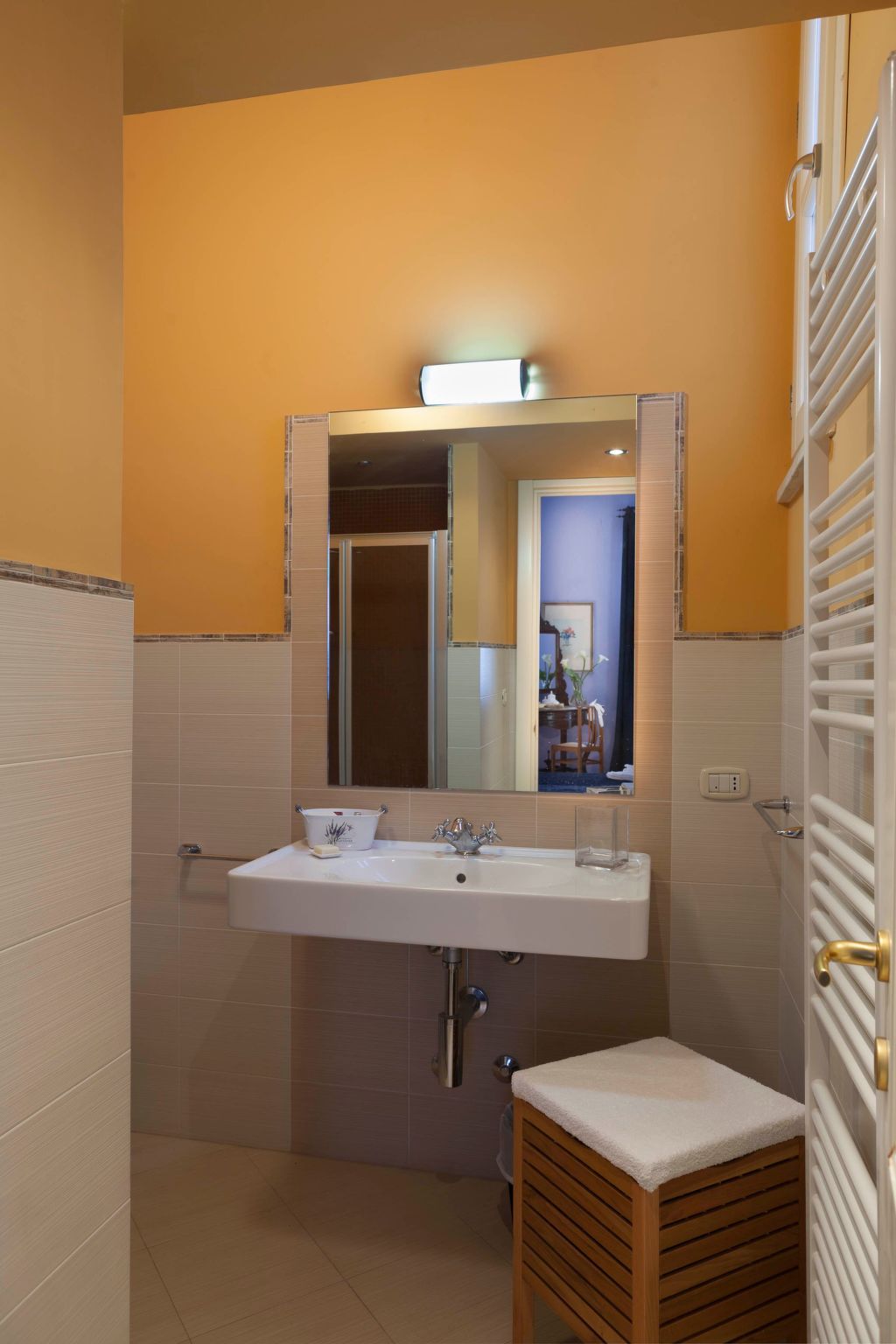 Photo of IT6835.619.1