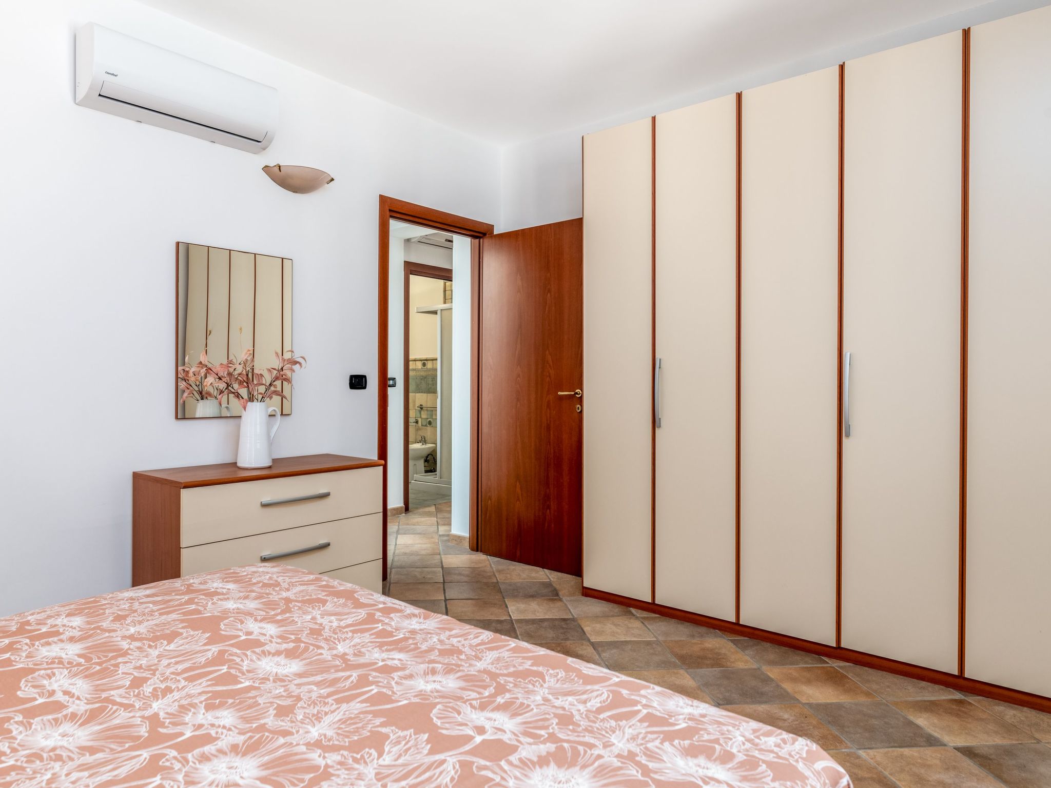 Der Meerblick von Viola-Drinnen