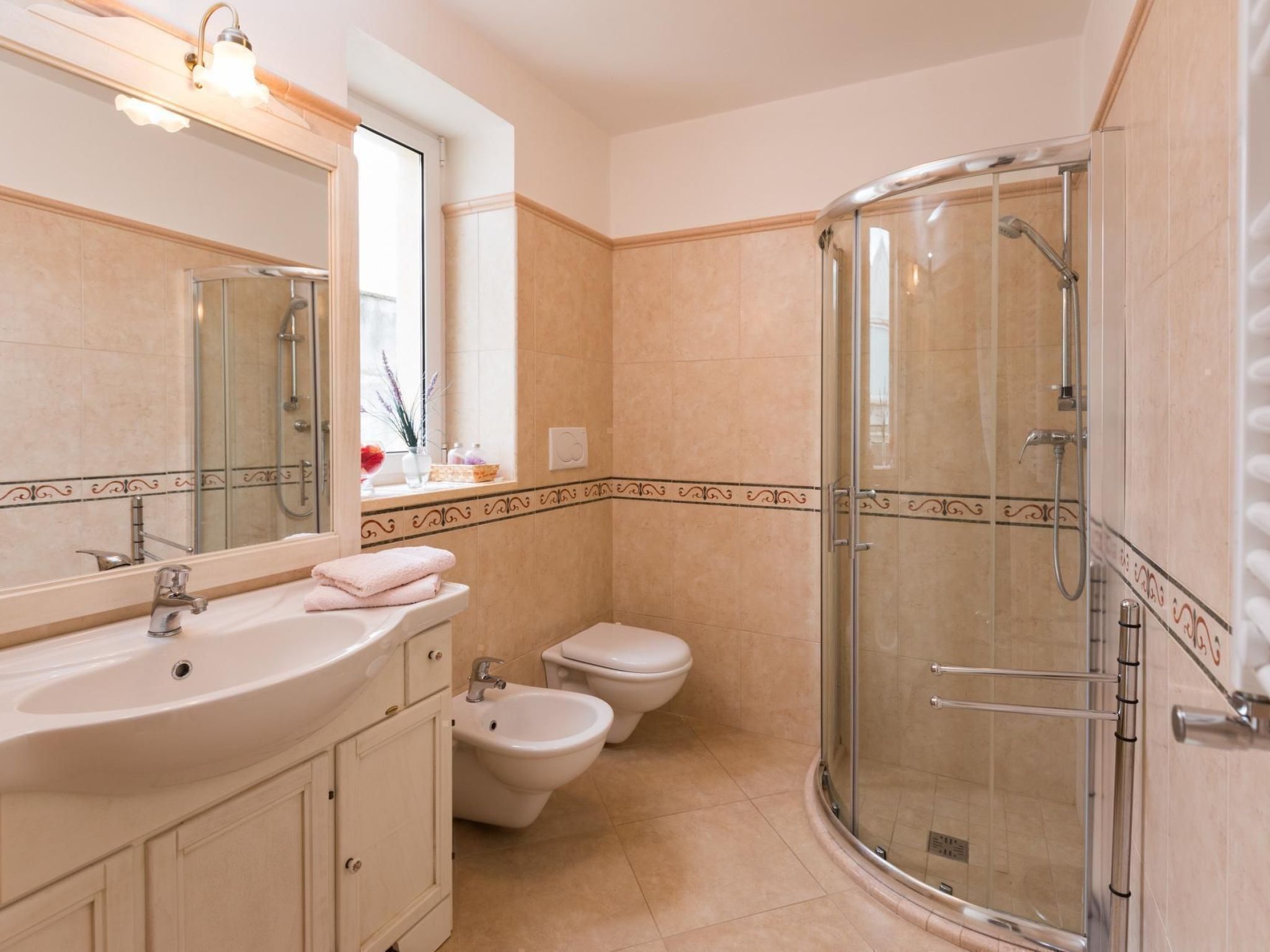 Wohnung in Carovigno mit Terrasse und Grill-Binnen