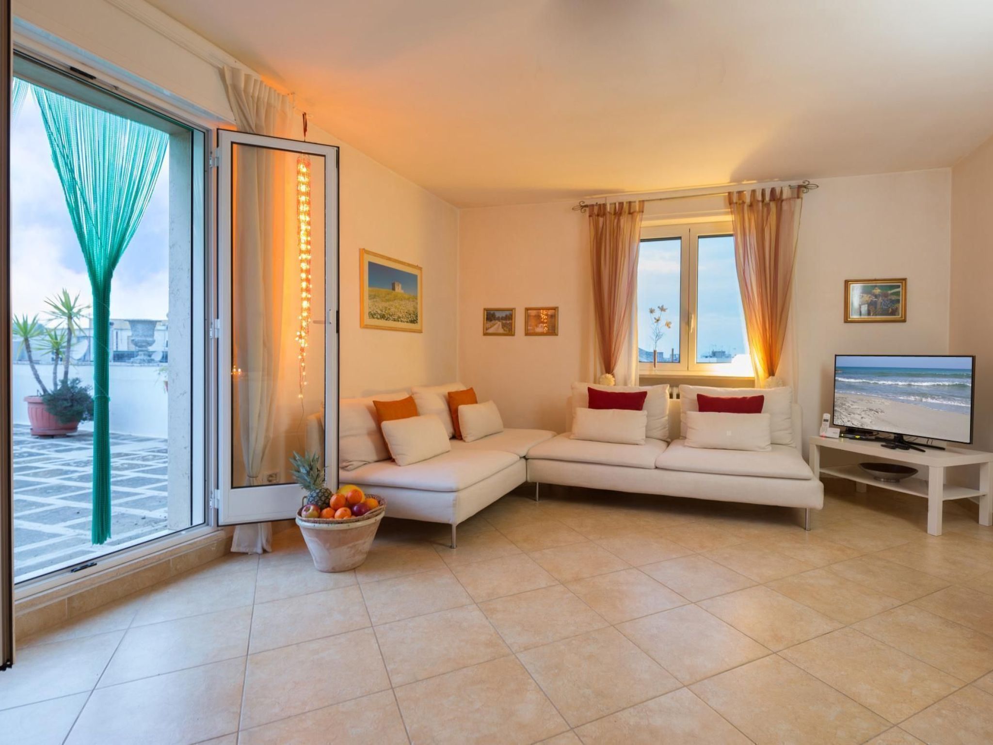 Wohnung in Carovigno mit Terrasse und Grill-Binnen