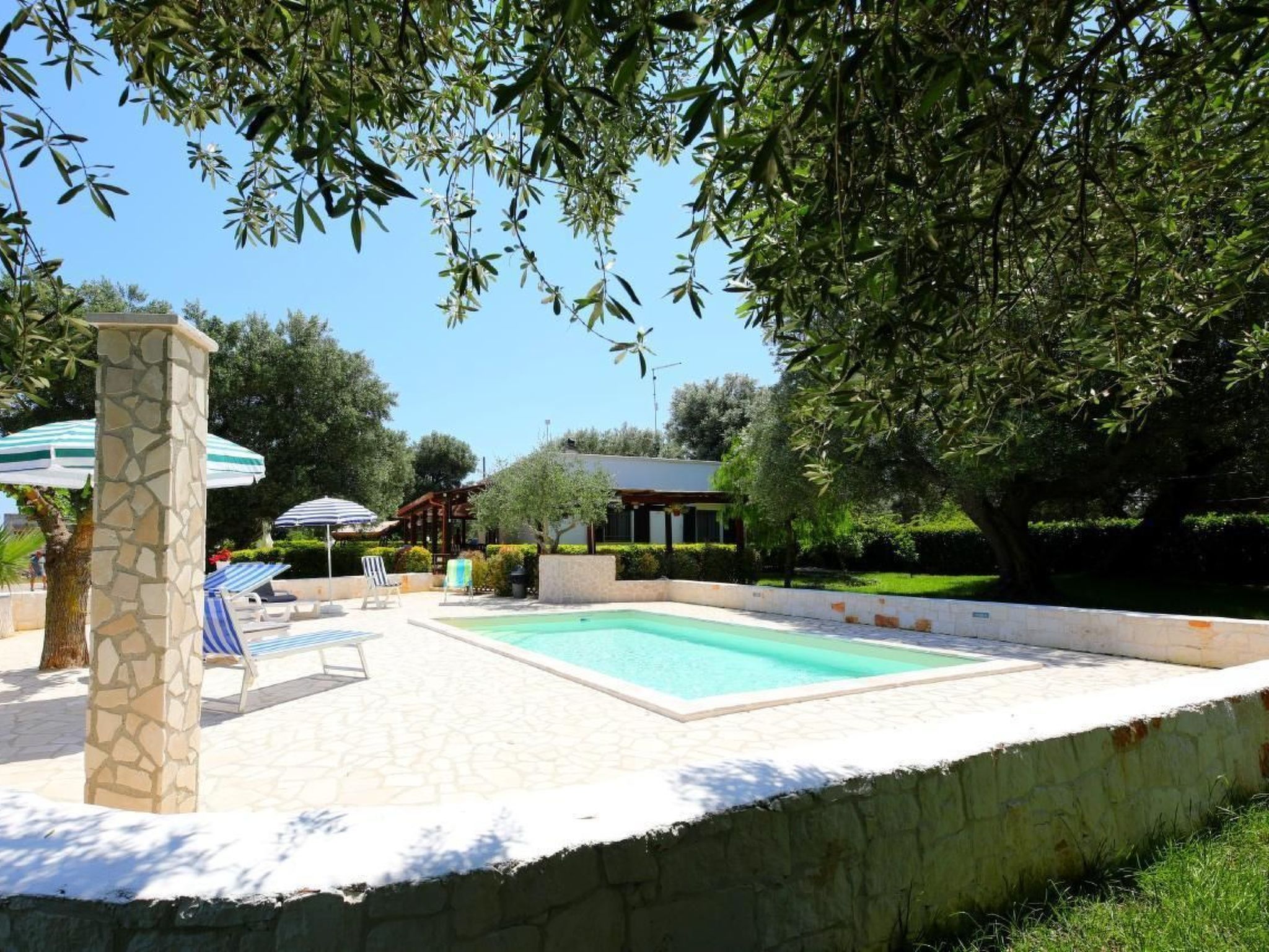 In Carovigno mit Privatem Pool