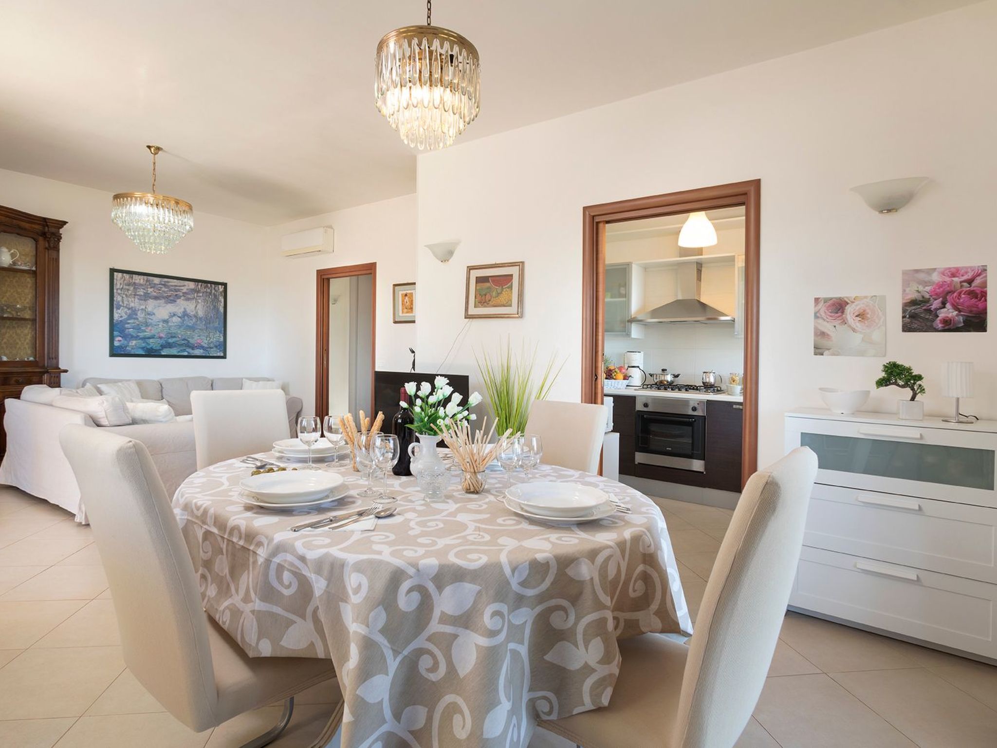 Villa Vistamare-Inside