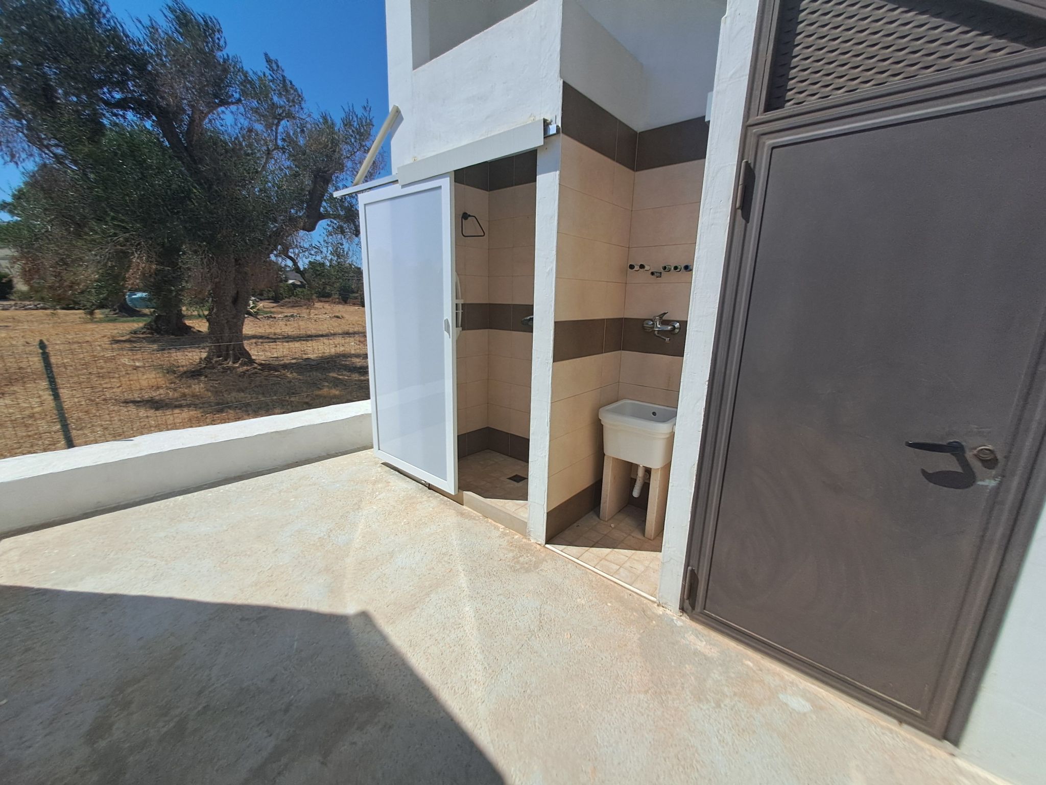 Bauernhof mit Schwimmbad und Babypark Brindisi am Meer-Binnen