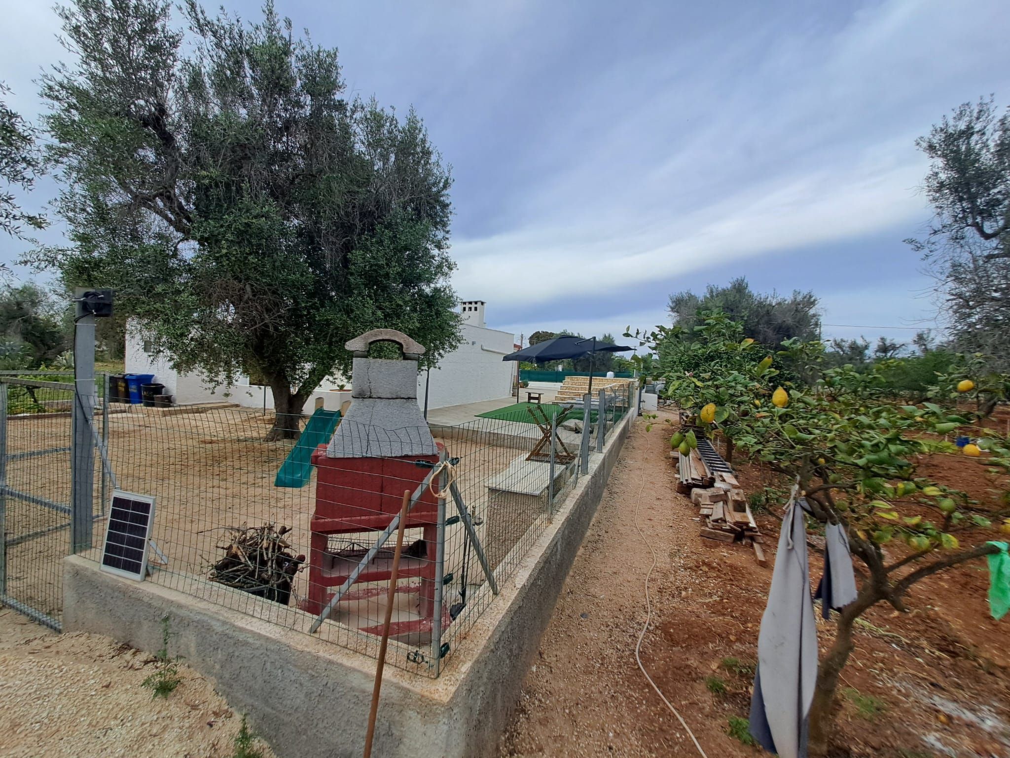 Bauernhof mit Schwimmbad und Babypark Brindisi am Meer-Binnen