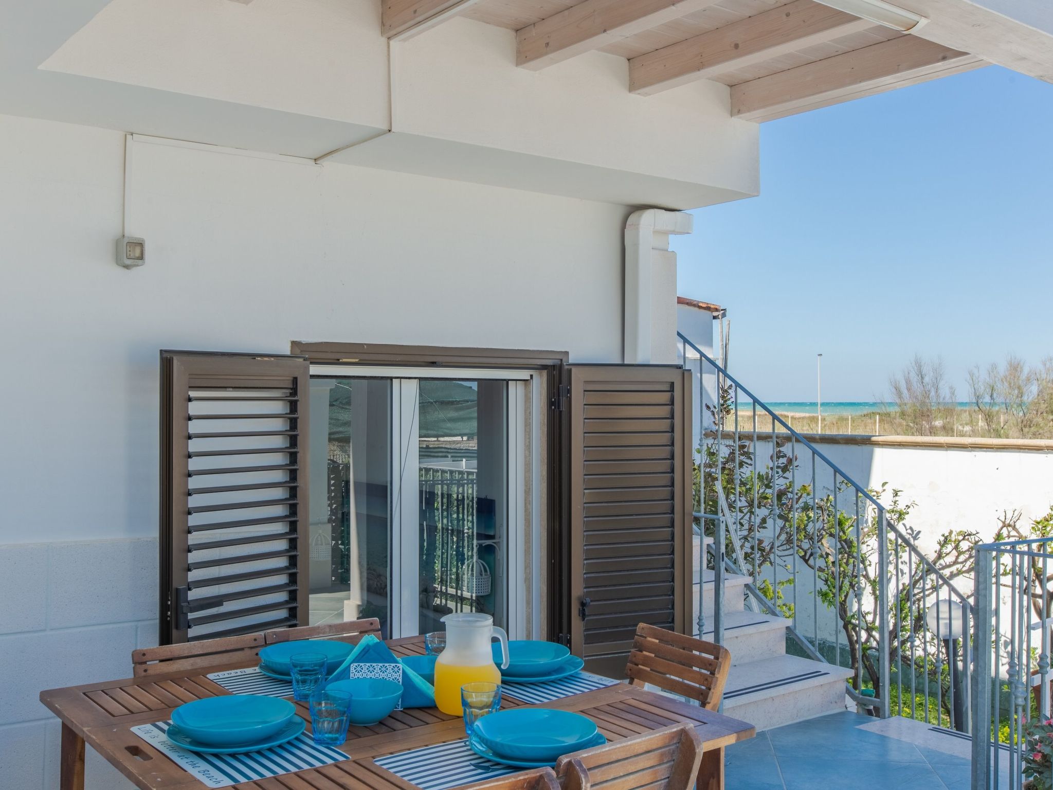 Villa Laura 50 m vom Sandstrand entfernt-Binnen