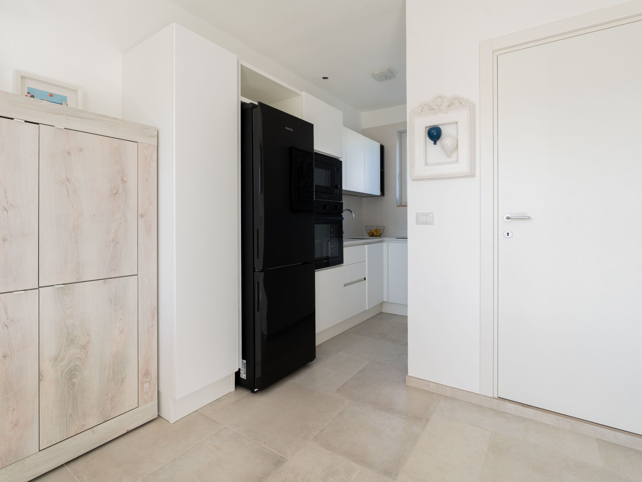 'Connie's House-Binnen