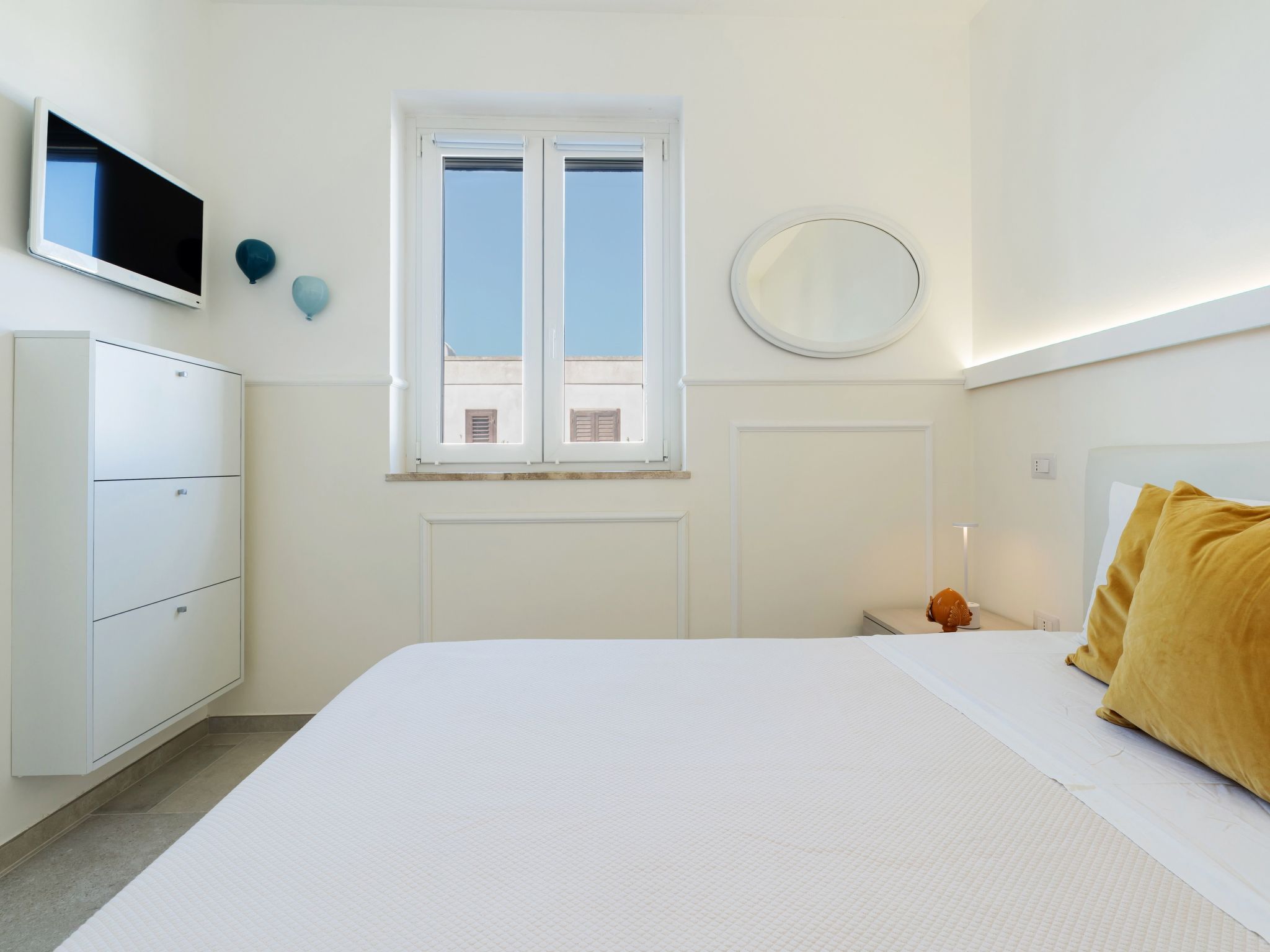 'Connie's House-Binnen