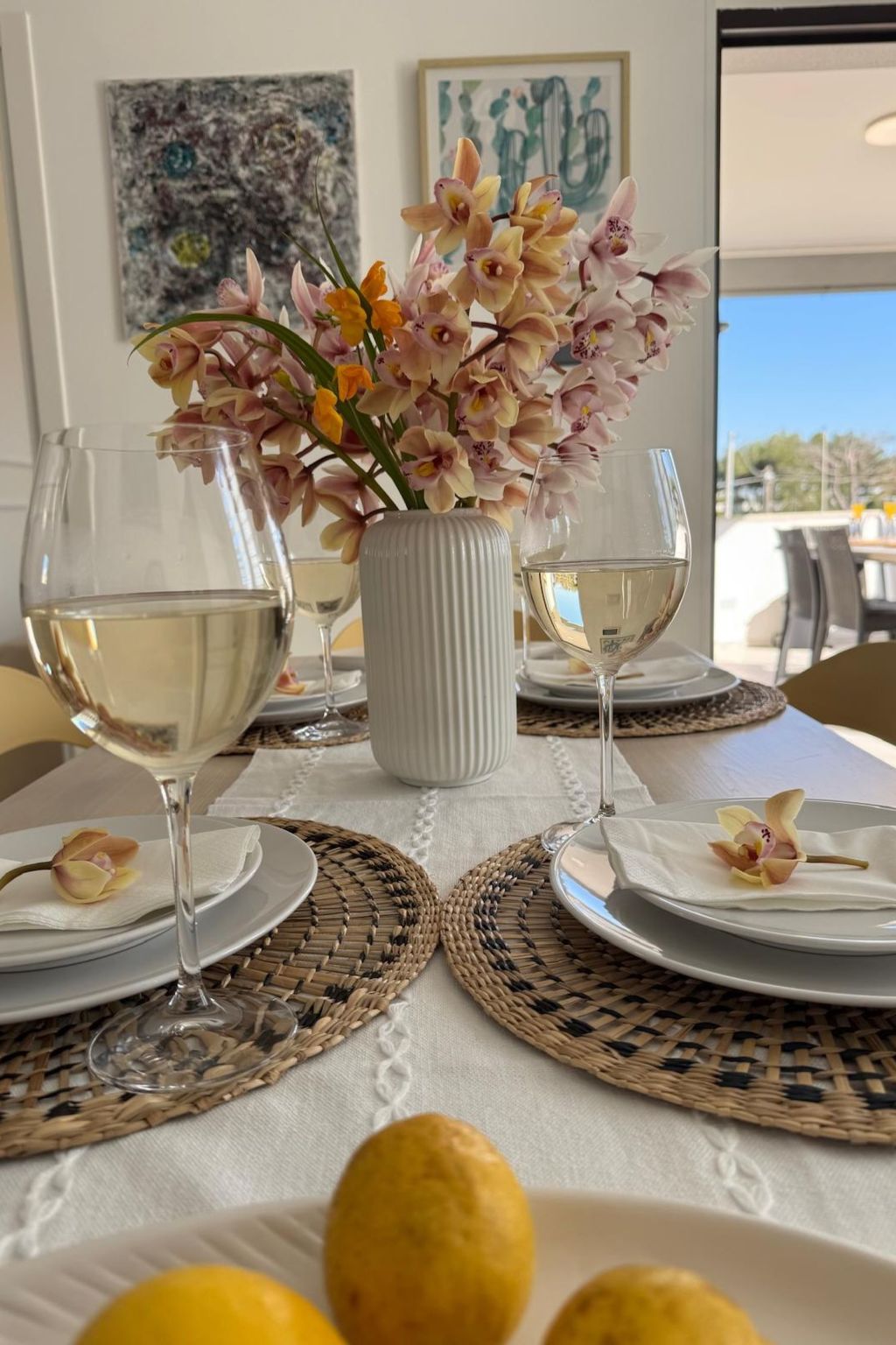 'Connie's House-Binnen