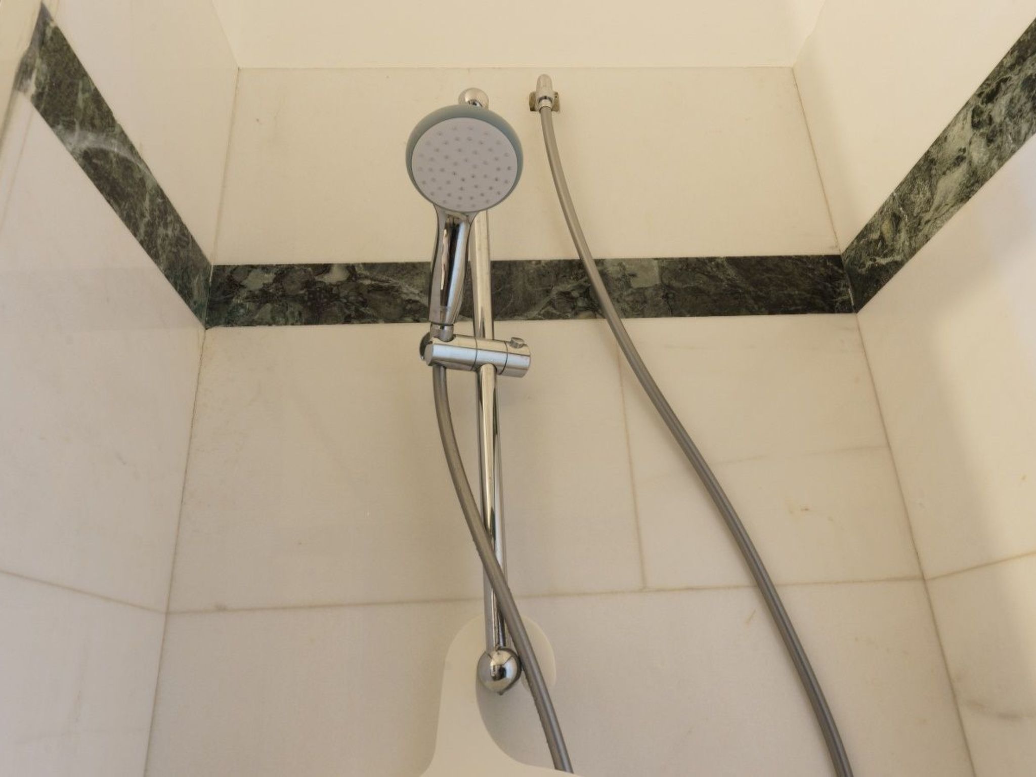 'Villa Nami' in Strandnähe-Binnen