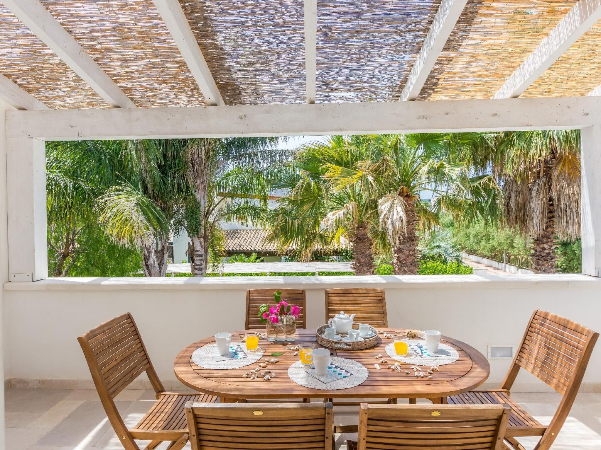 Weißes Haus im Salento-Binnen