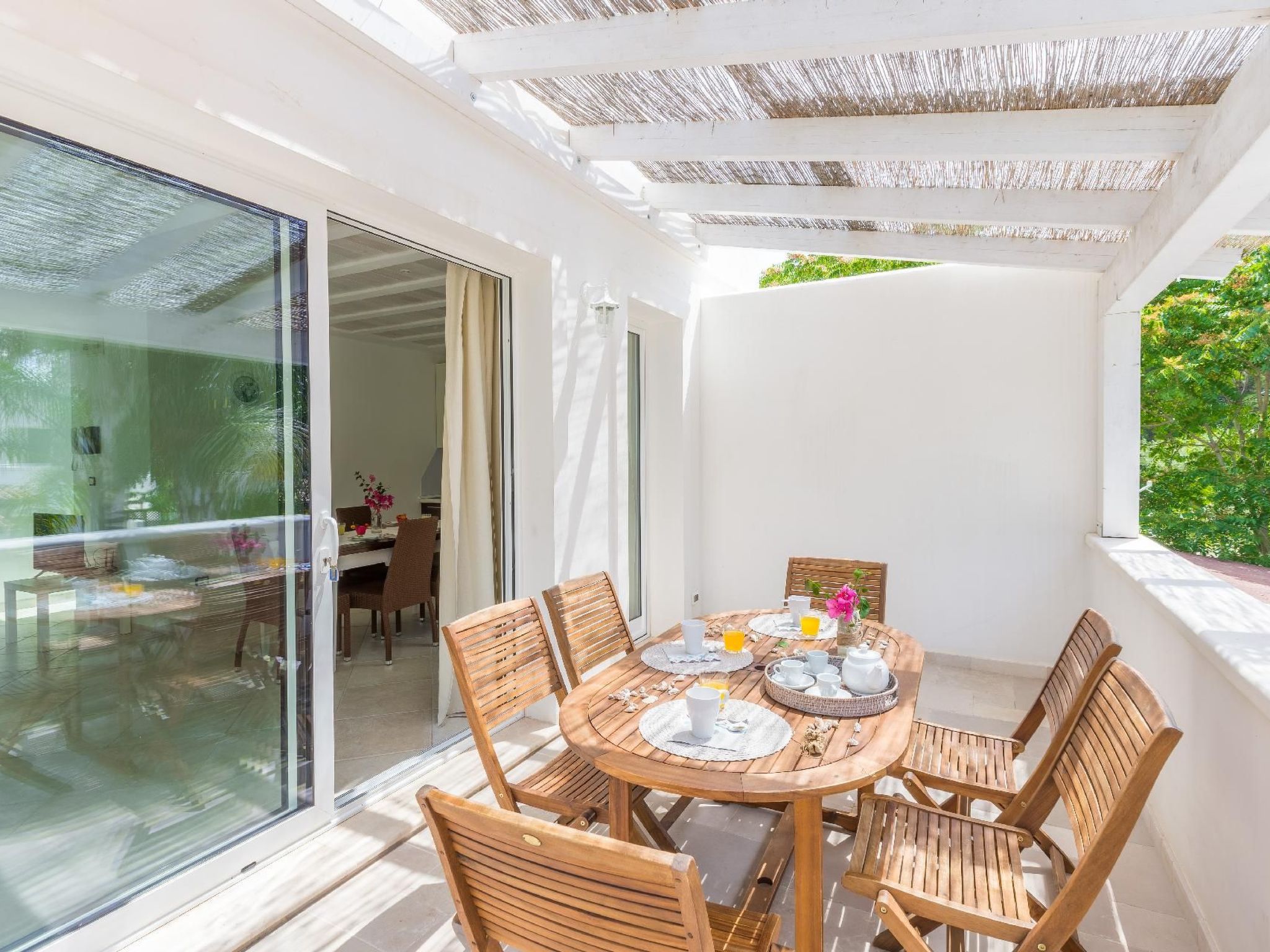 Weißes Haus im Salento-Binnen