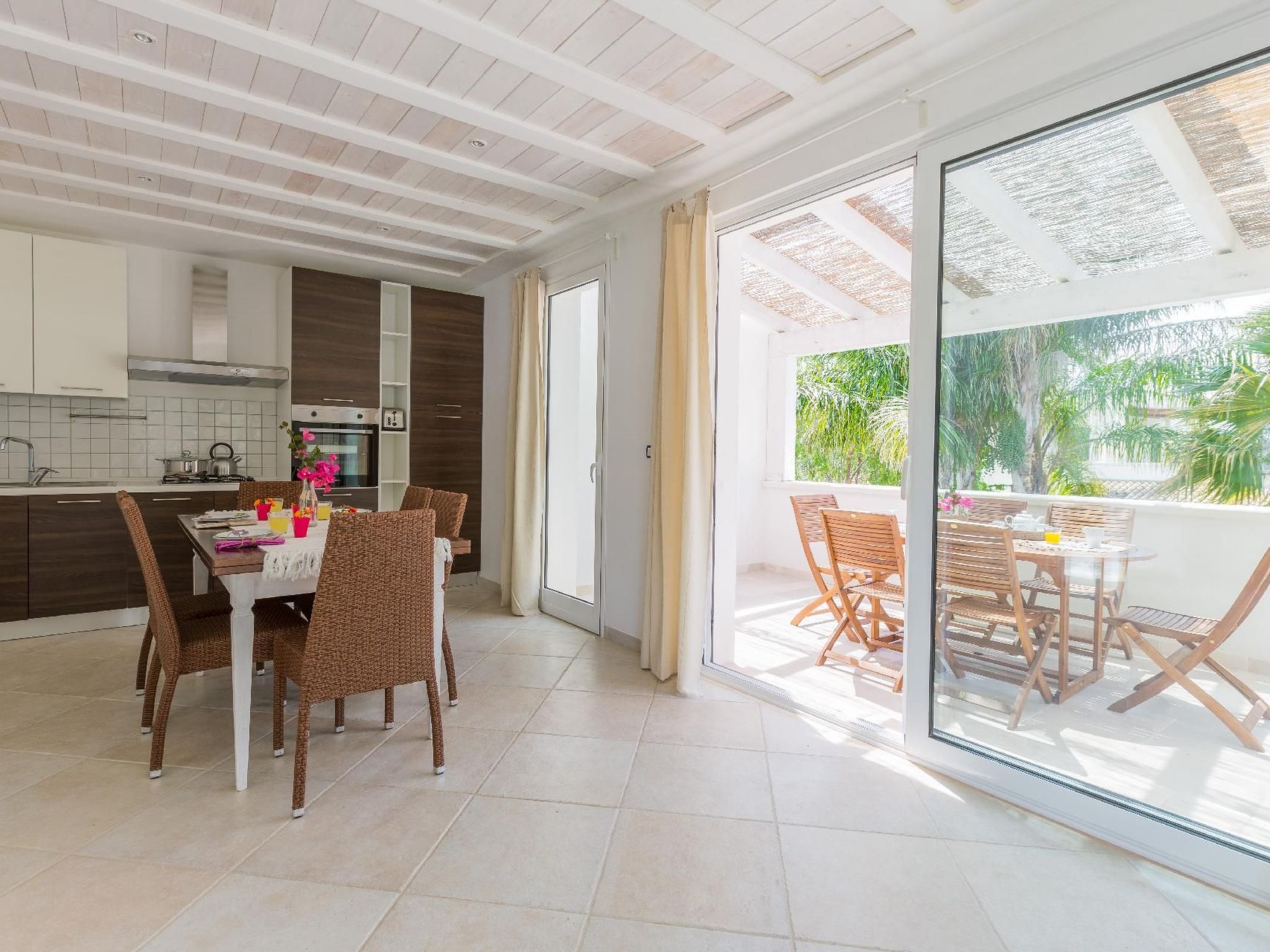 Weißes Haus im Salento-Binnen