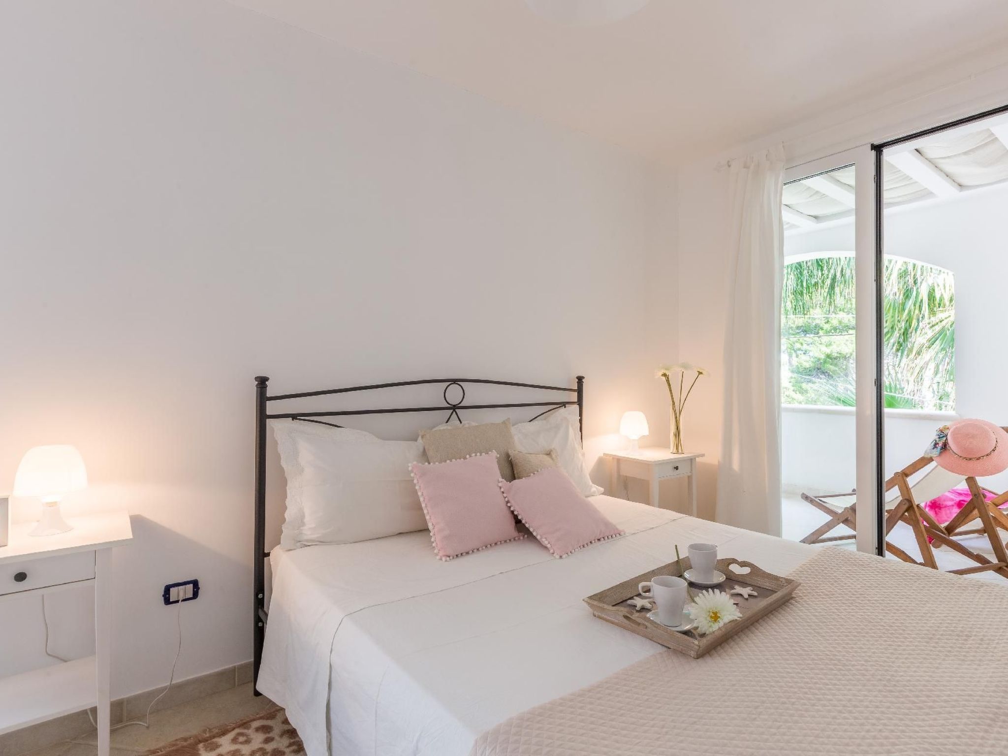 Weißes Haus im Salento-Binnen