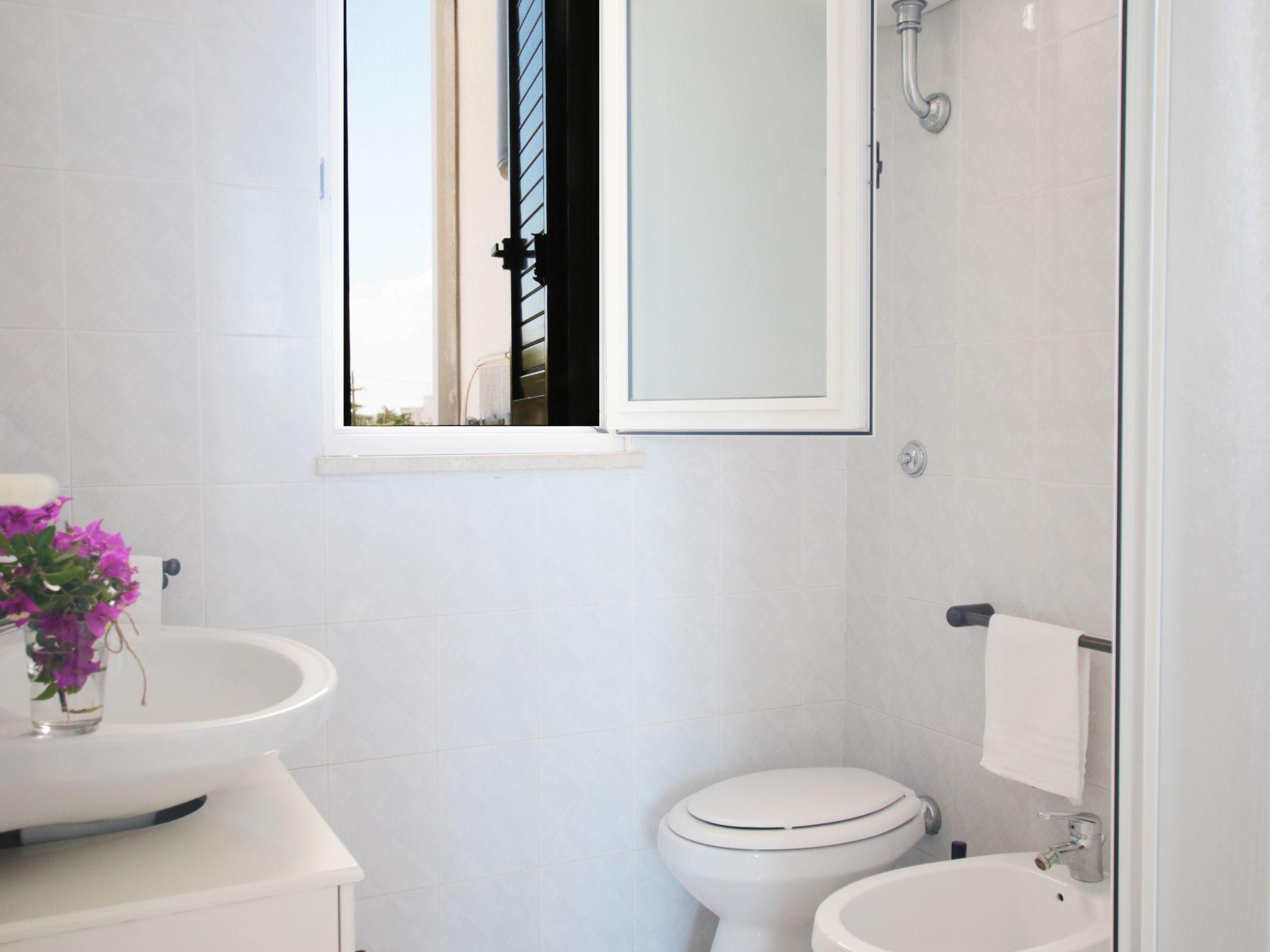 Villa 'Irene' mit Garten, Terrasse und Grill-Binnen