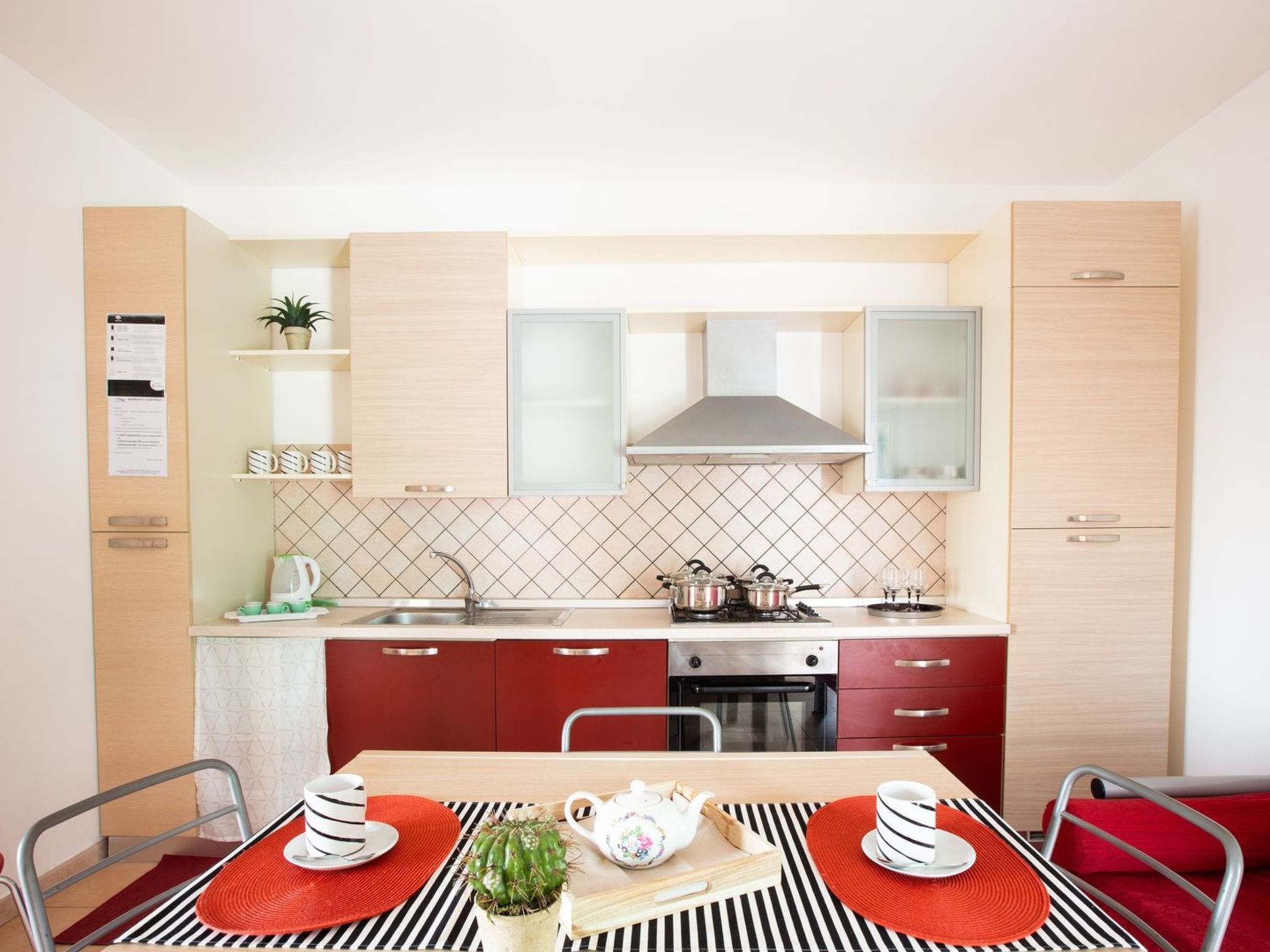 Flacher Rasen links-Binnen