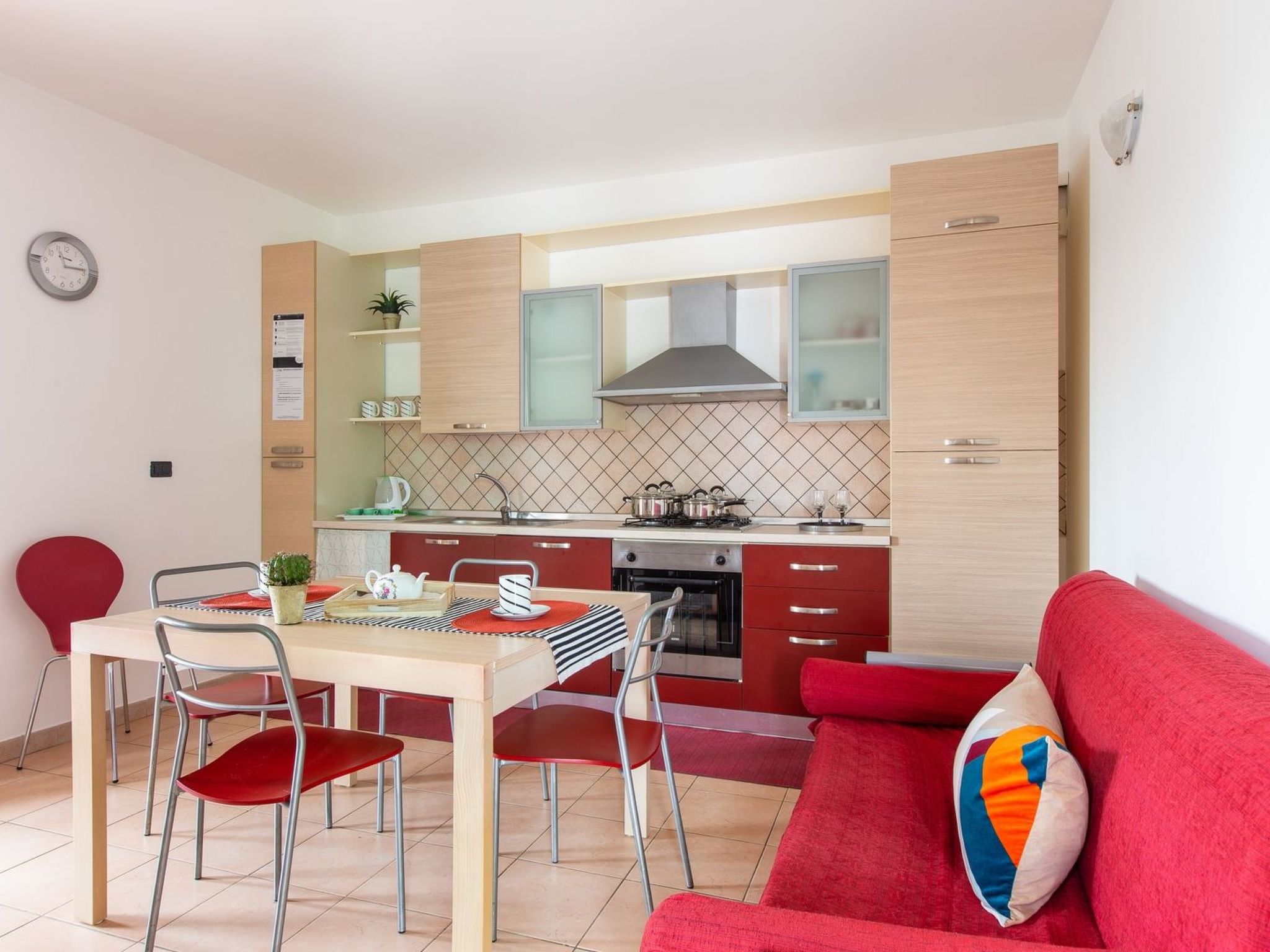 Flacher Rasen links-Binnen