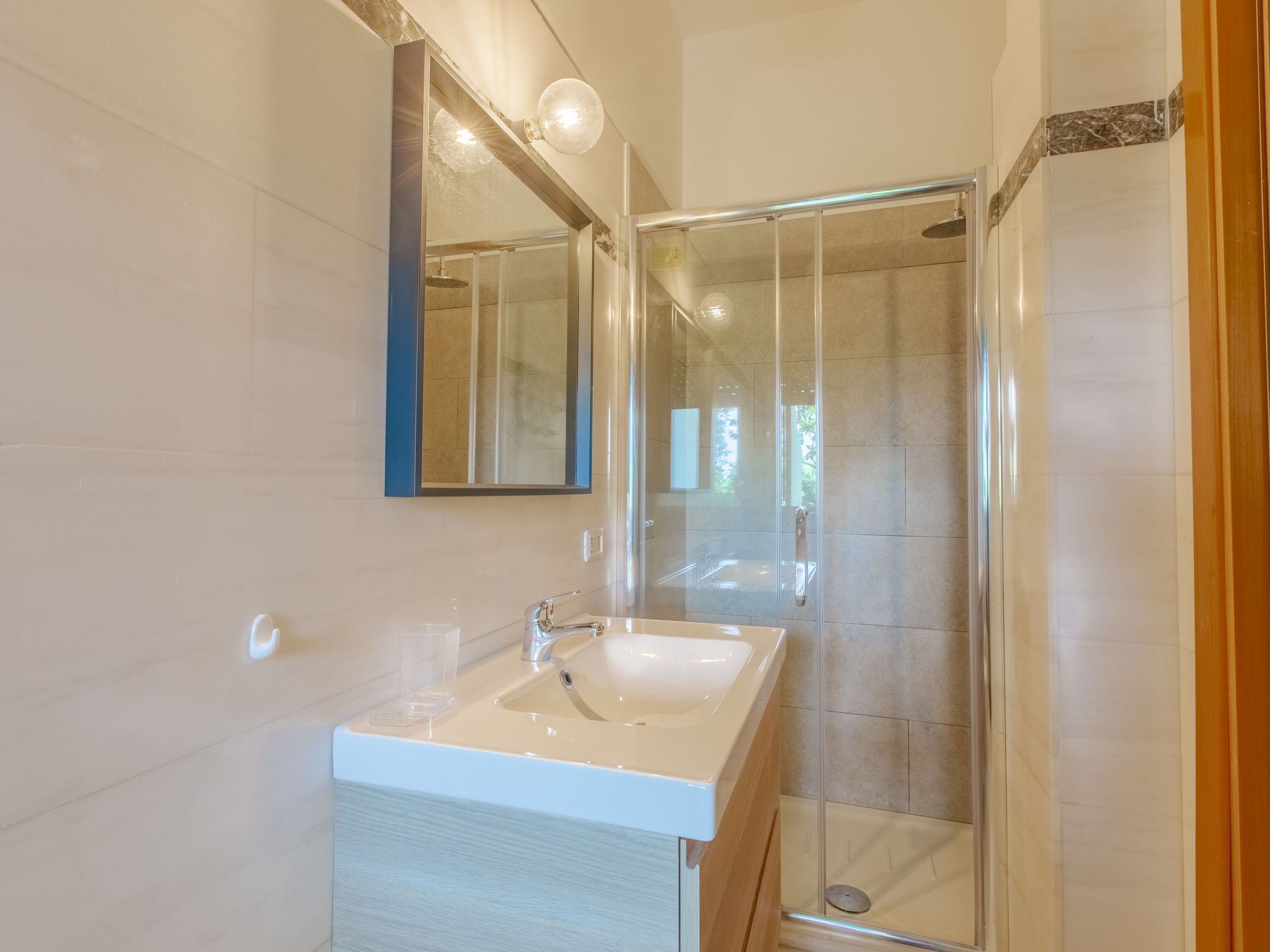 Villa in Gehweite des Strandes-Dedans