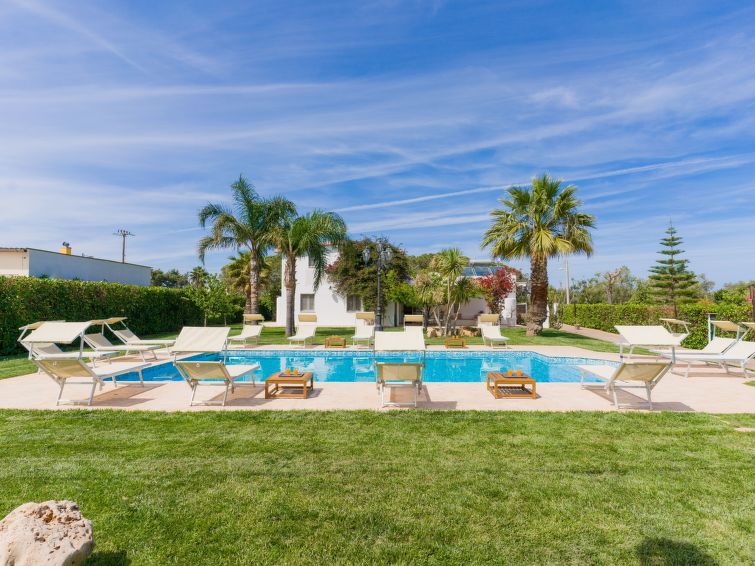 7-persoons vrijstaand vakantiehuis in San Vito Dei Normanni in San Vito Dei Normanni