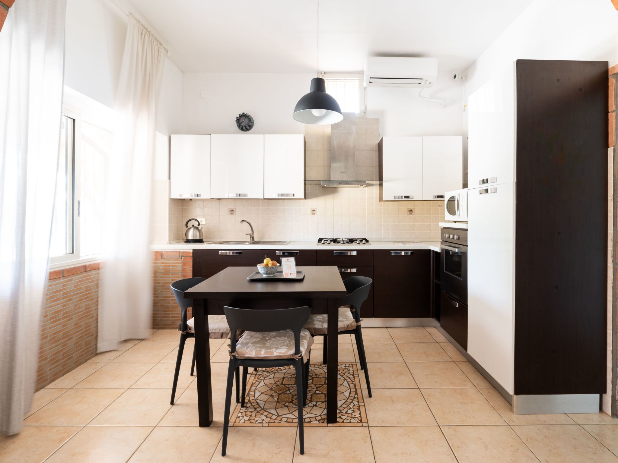 Villa Azzurra mit Pool-Binnen