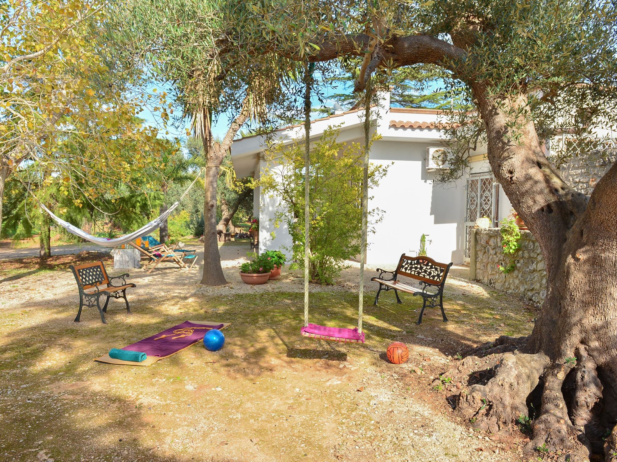 Trullo Alcova  in der Nähe des Meeres-Binnen