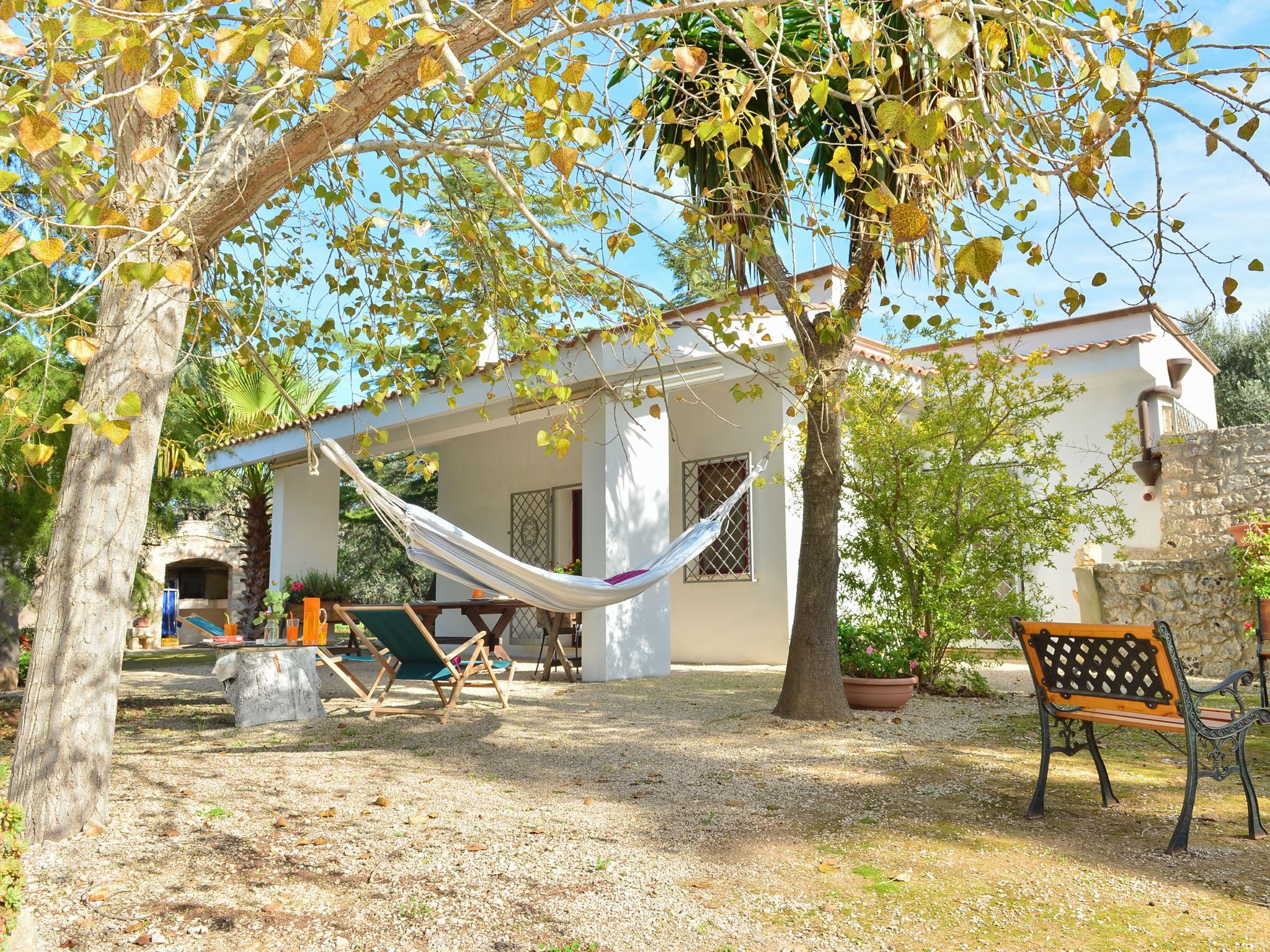 Trullo Alcova  in der Nähe des Meeres-Binnen