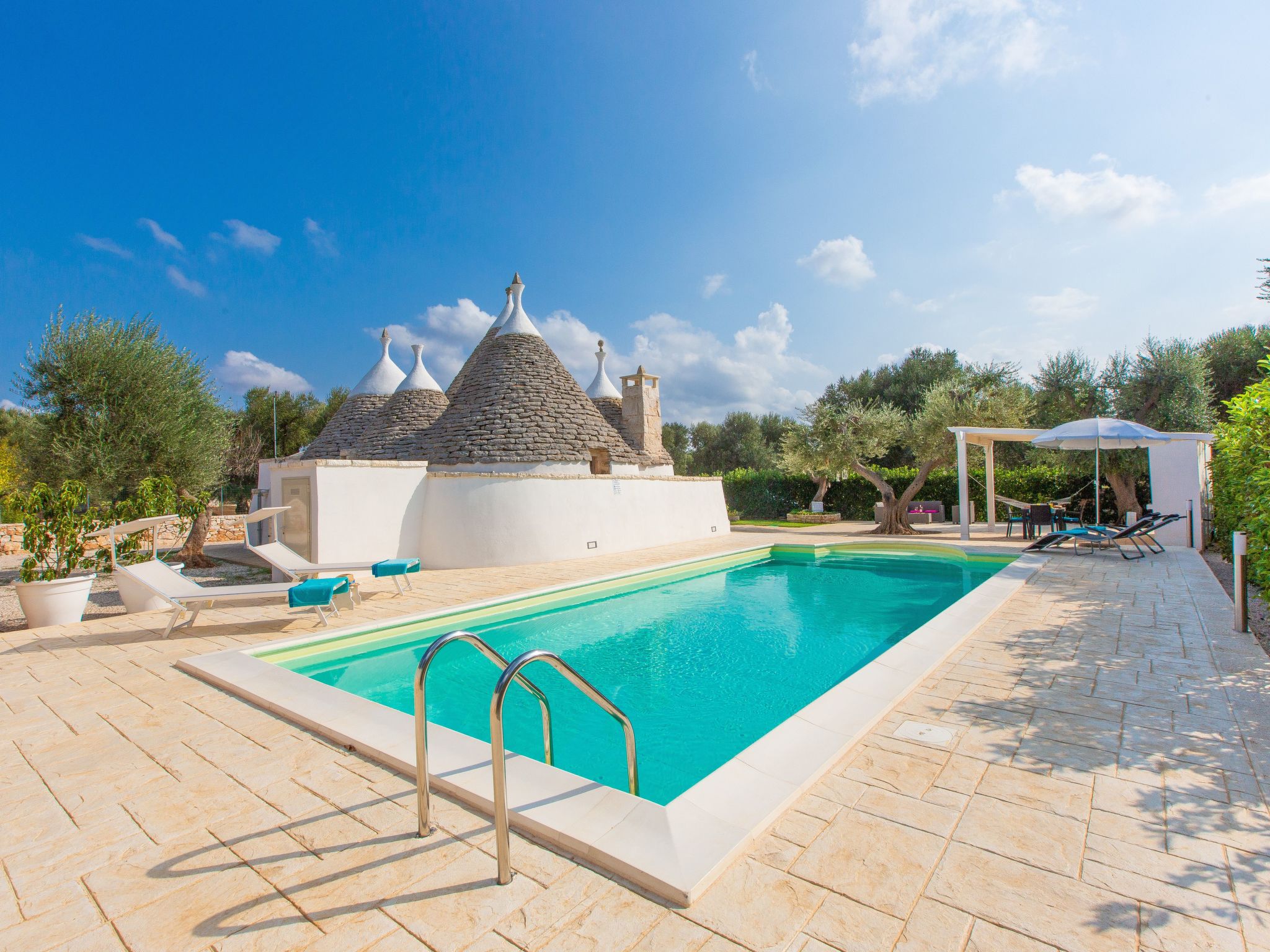 TRULLO  mit pool OSTUNI: Kostenlos: Bettwäsche und Handtücher, 2 Fahrräder, 1 H-Binnen