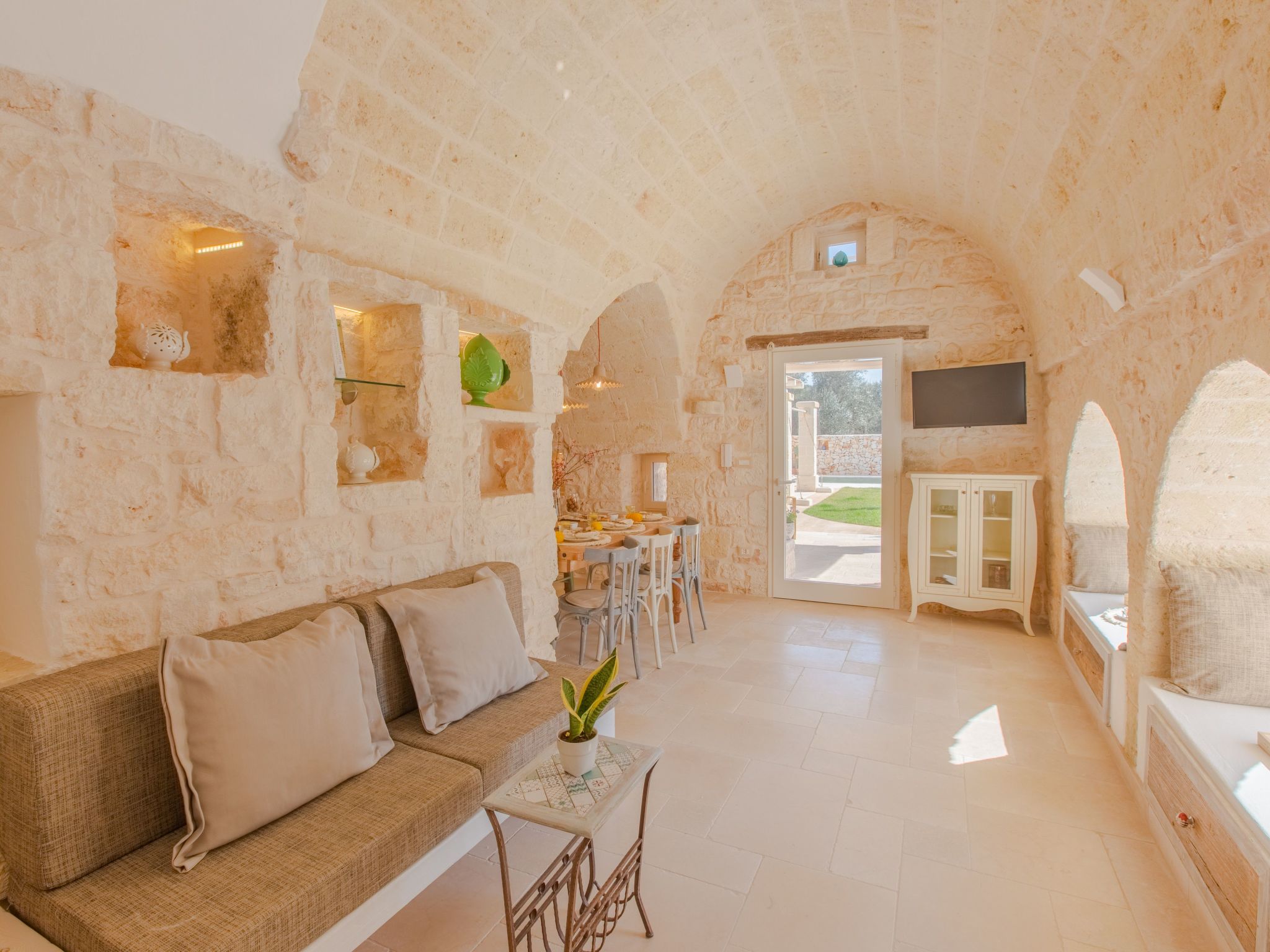 Lamia der Vesper-Dedans