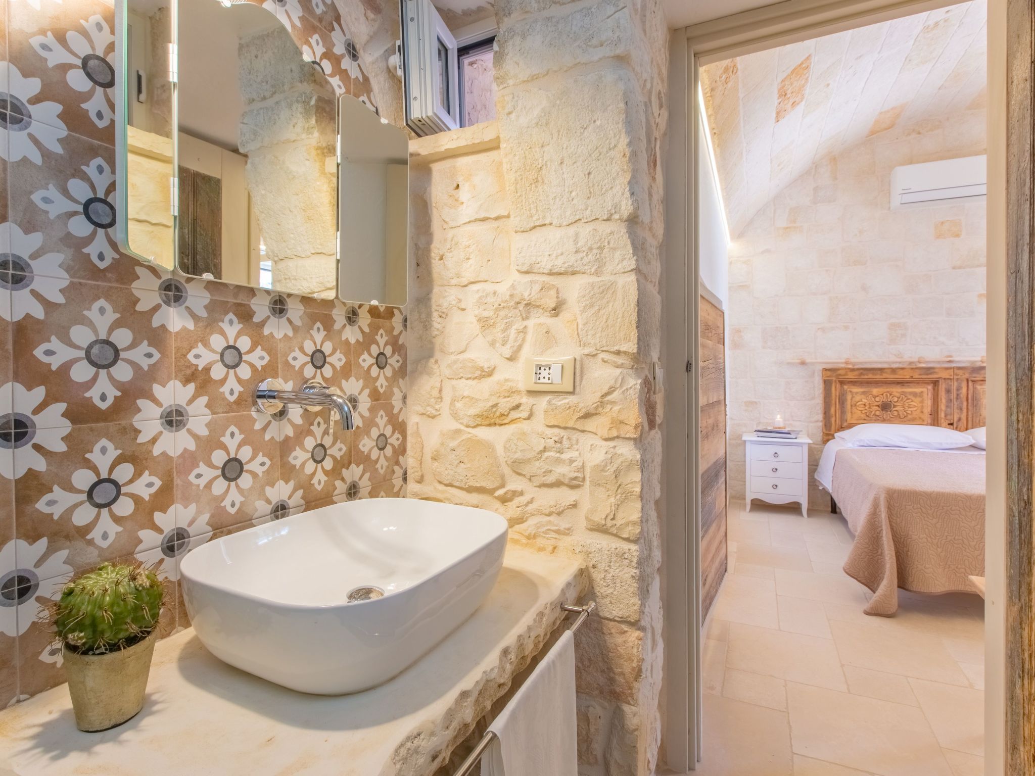 Lamia der Vesper-Dedans