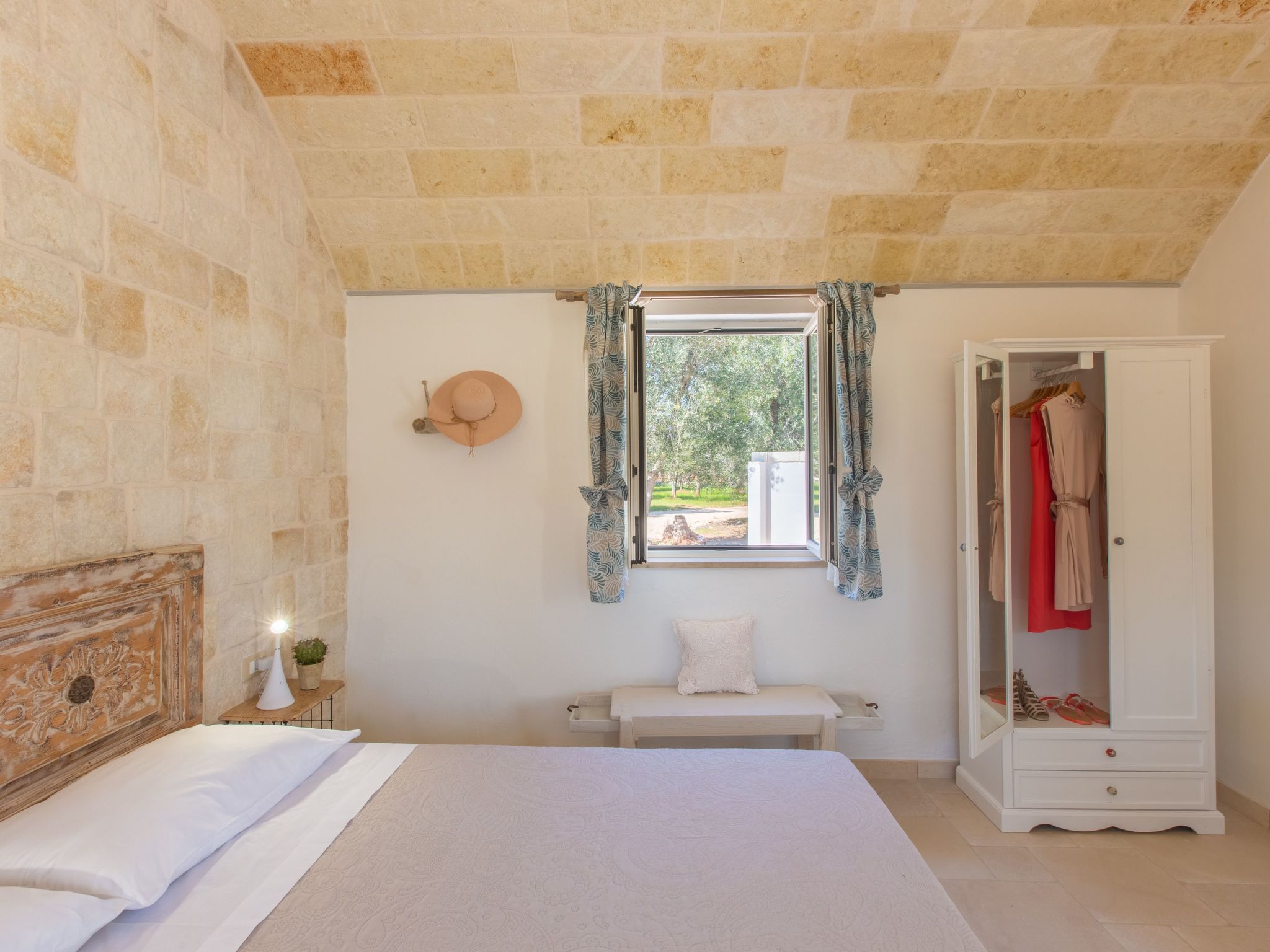 Lamia der Vesper-Dedans