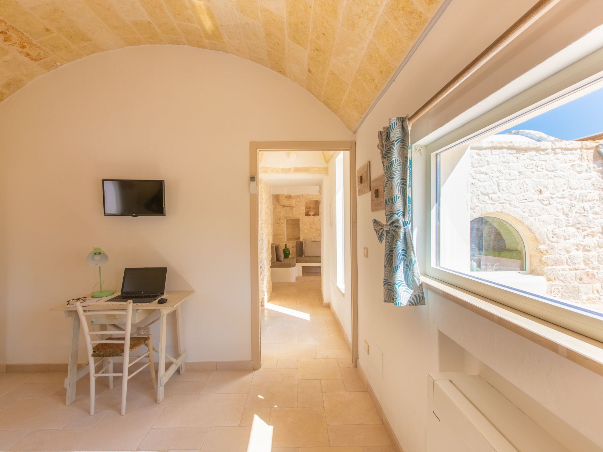 Lamia der Vesper-Dedans