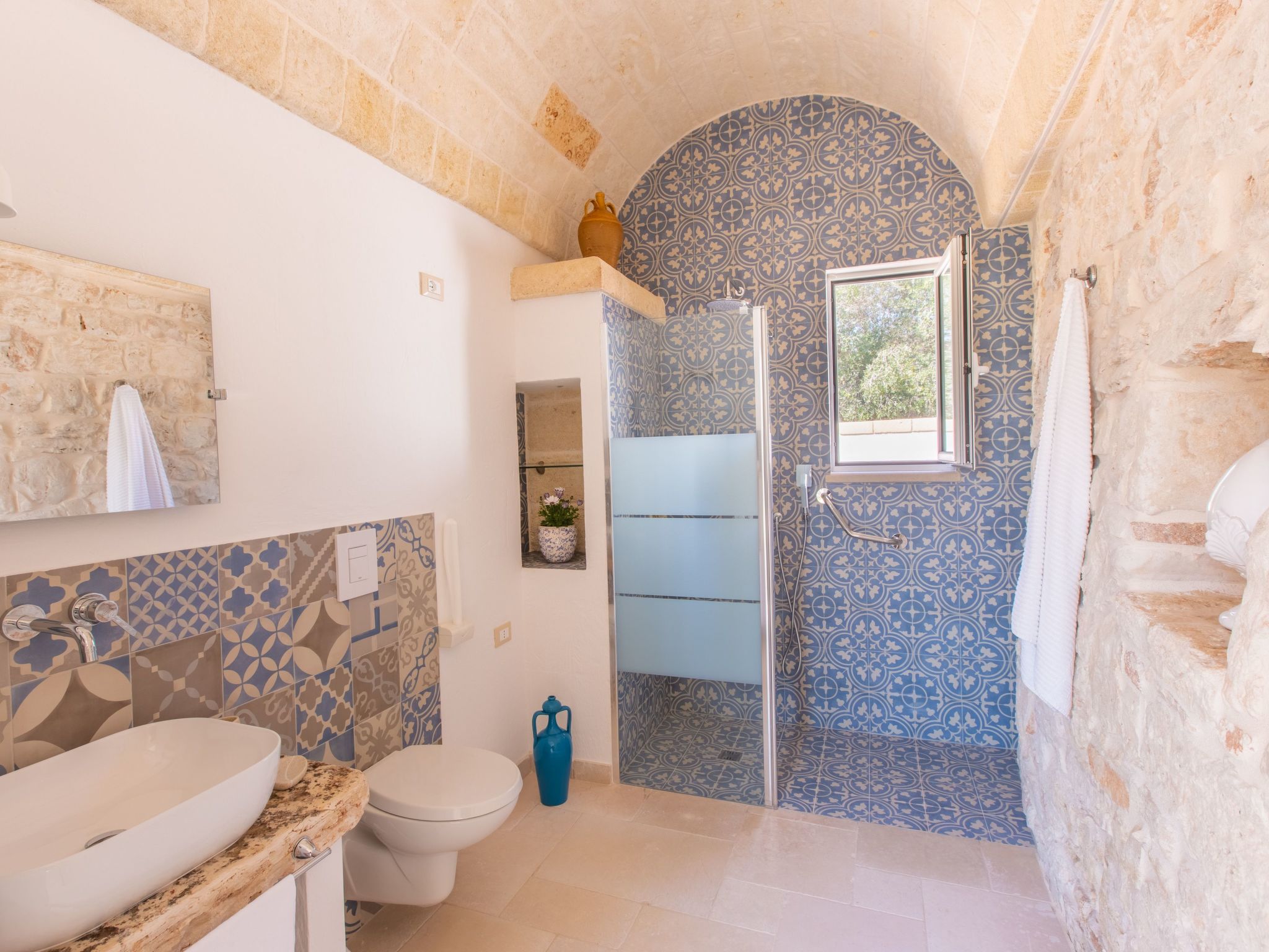 Lamia der Vesper-Dedans