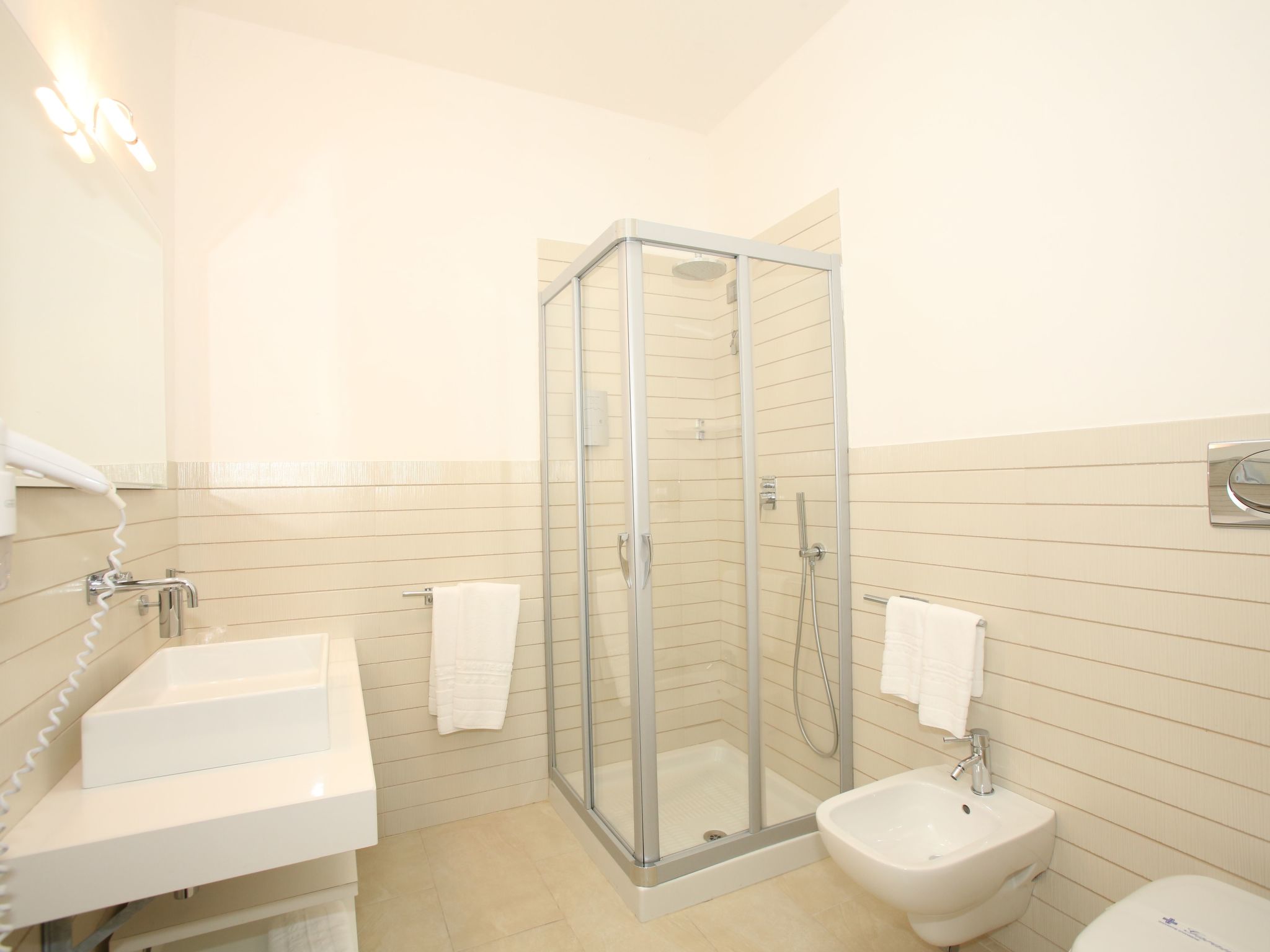 Villa Atena mit Panoramapool-Binnen