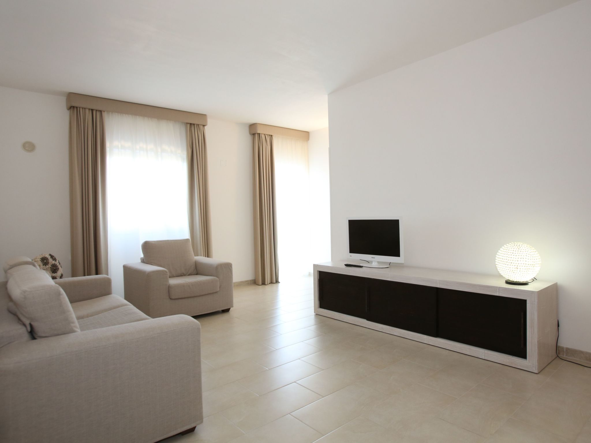 Villa Rea mit Panoramapool-Binnen