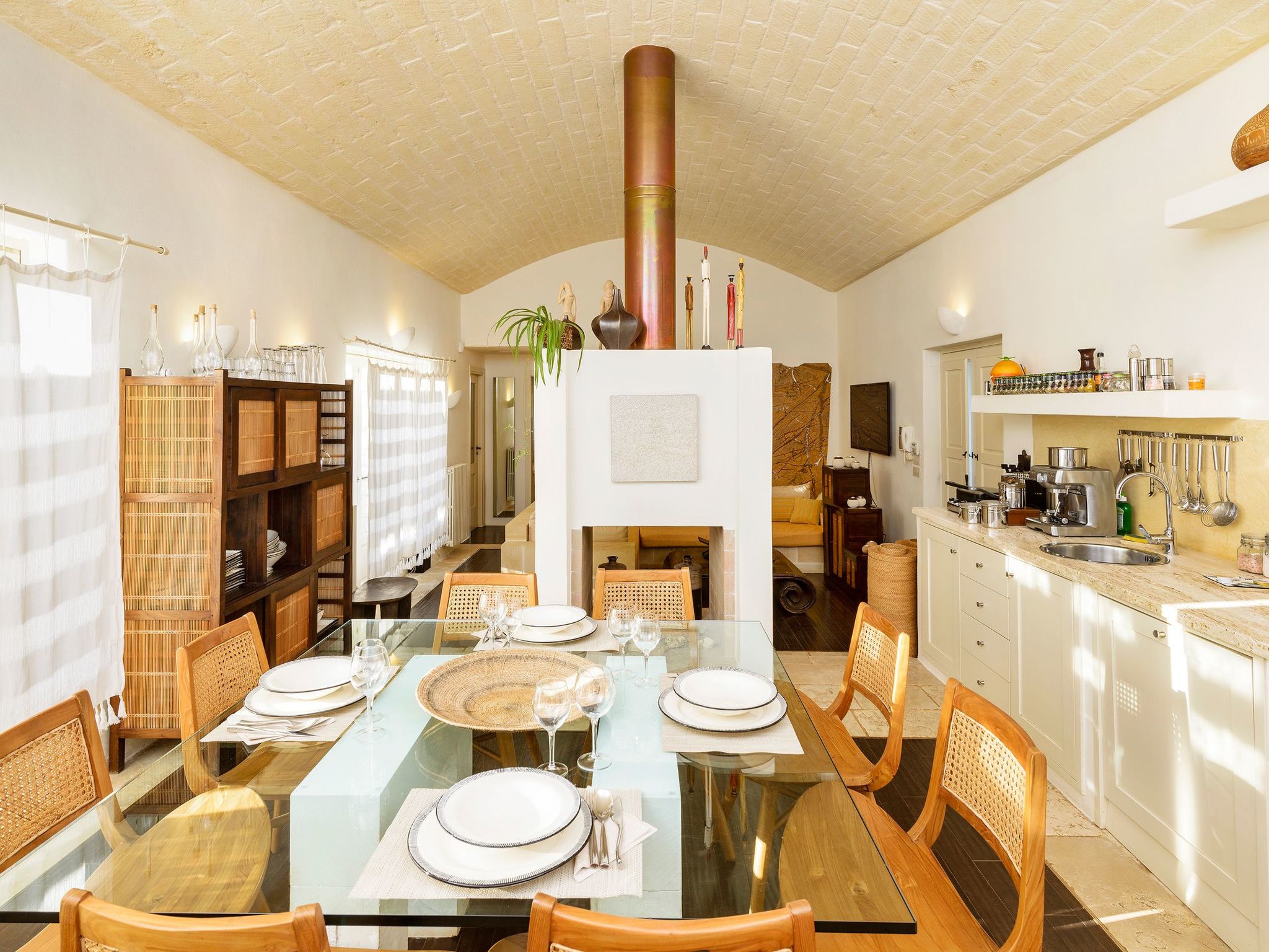 In Ostuni mit Privatem Pool-Drinnen