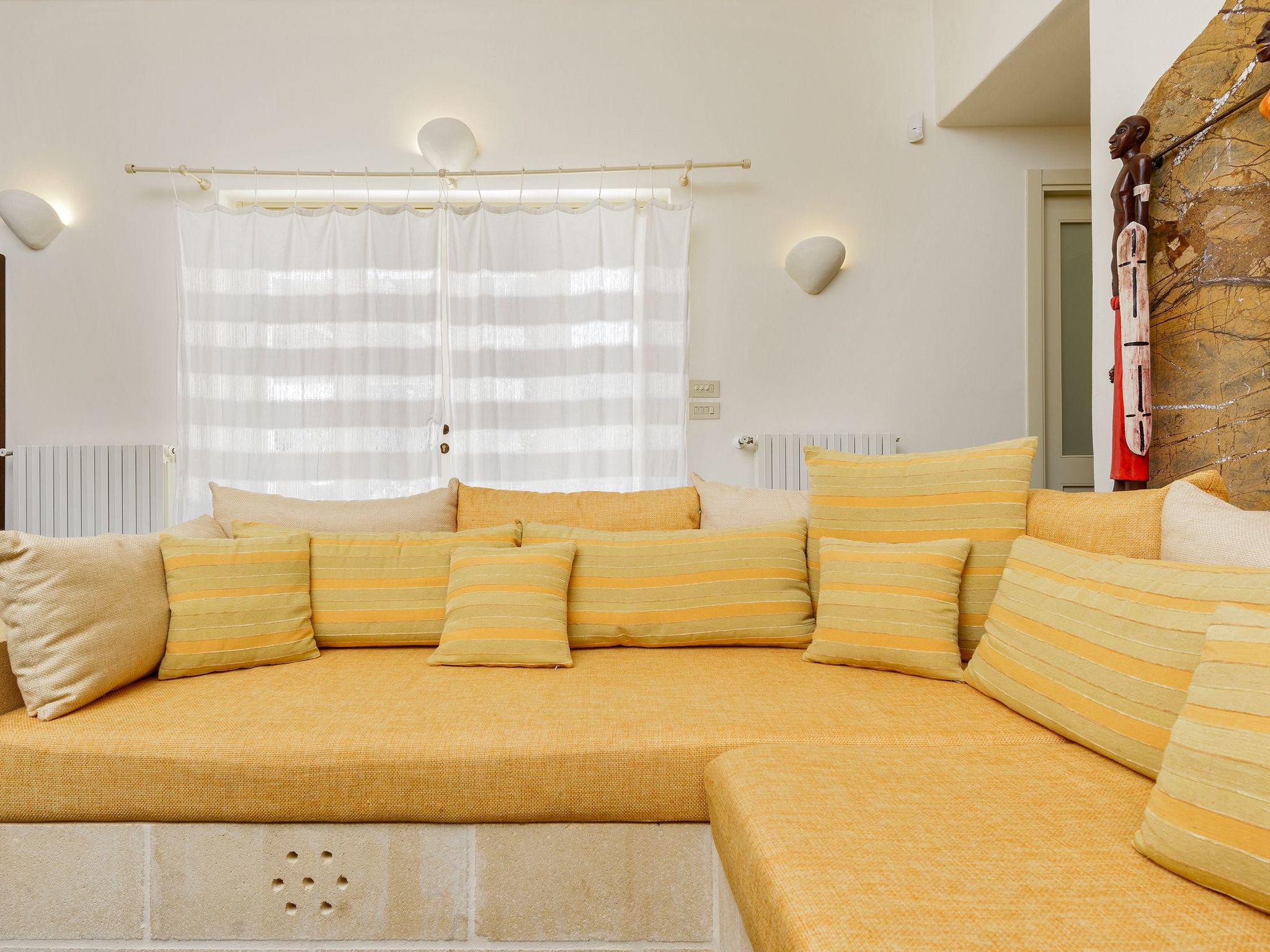 In Ostuni mit Privatem Pool-Drinnen