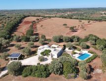 Vrijstaande villa met privézwembad en zeezicht nabij Ostuni - thumbnail 1