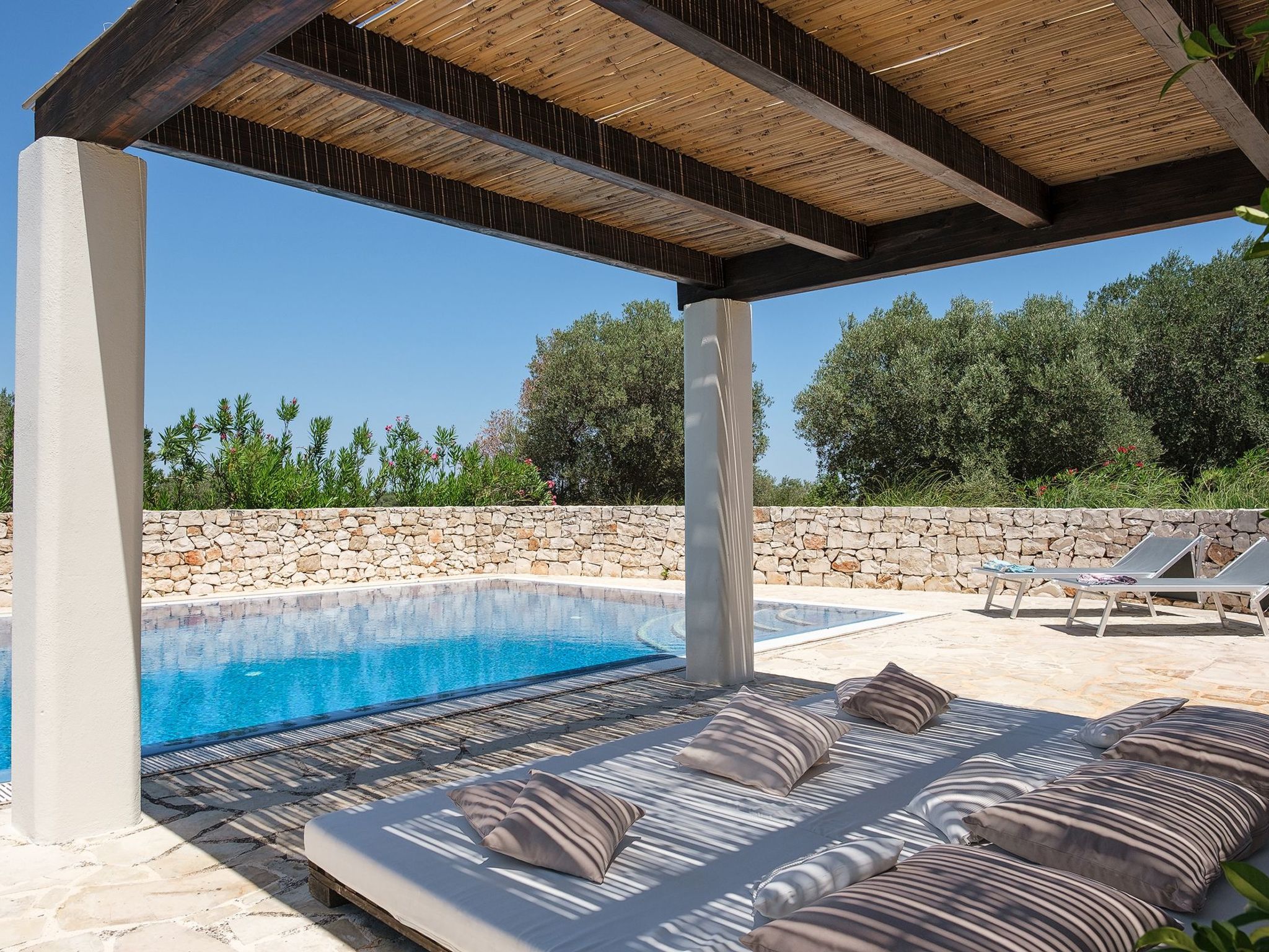 Mit Privatpool an der Adriaküste-Binnen