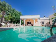 Sfeervol Trullo voor 4 in Ostuni, 6 km van zee - thumbnail 6