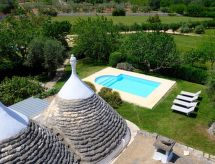 Trullo auf dem Lande in Ostuni mit privatem Pool