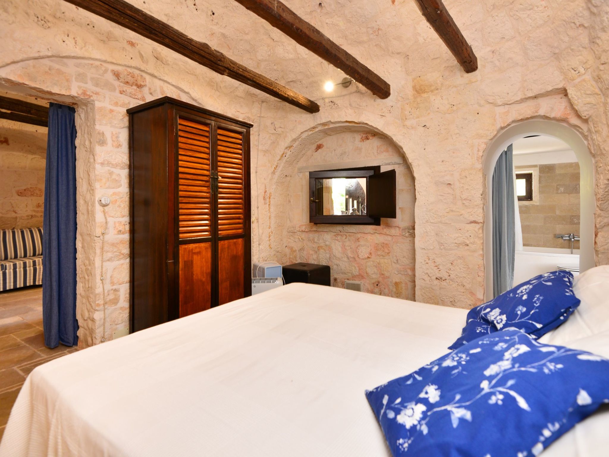 Trullo auf dem Lande in Ostuni mit privatem Pool-Inside