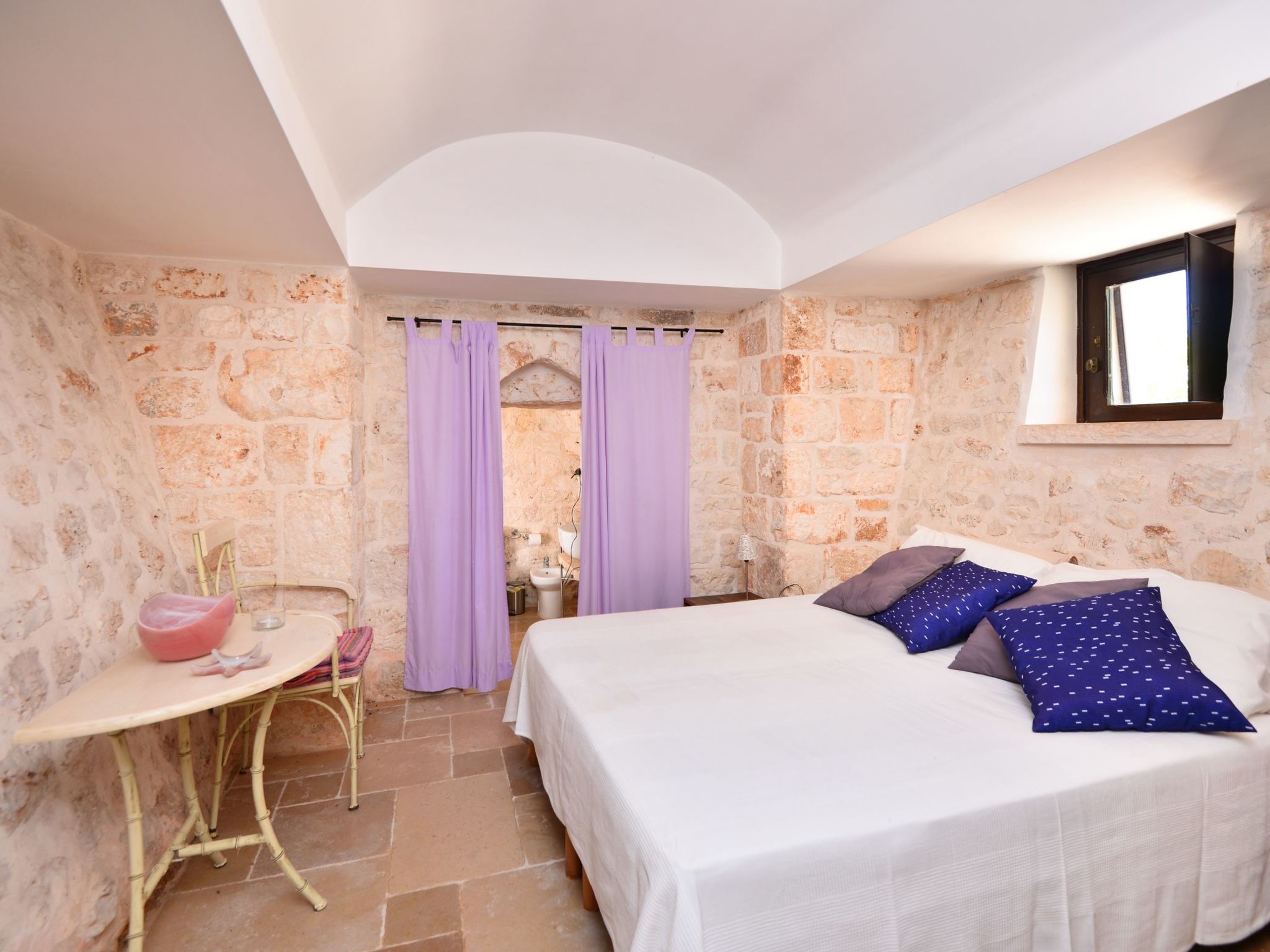 Trullo auf dem Lande in Ostuni mit privatem Pool-Inside