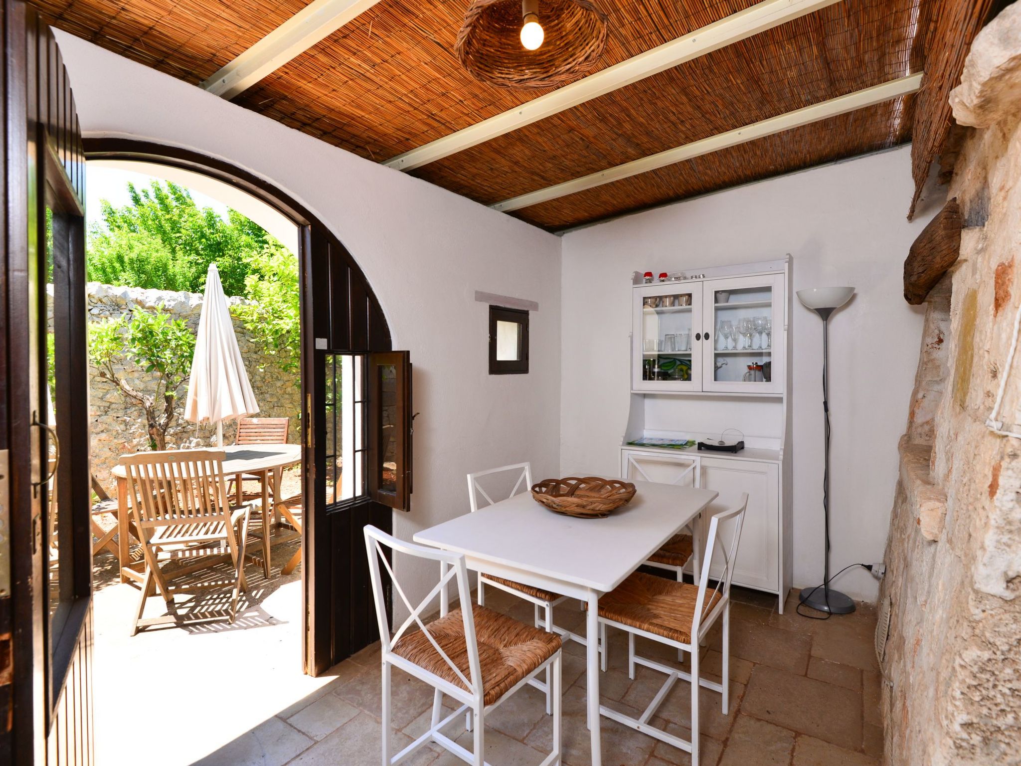 Trullo auf dem Lande in Ostuni mit privatem Pool-Inside