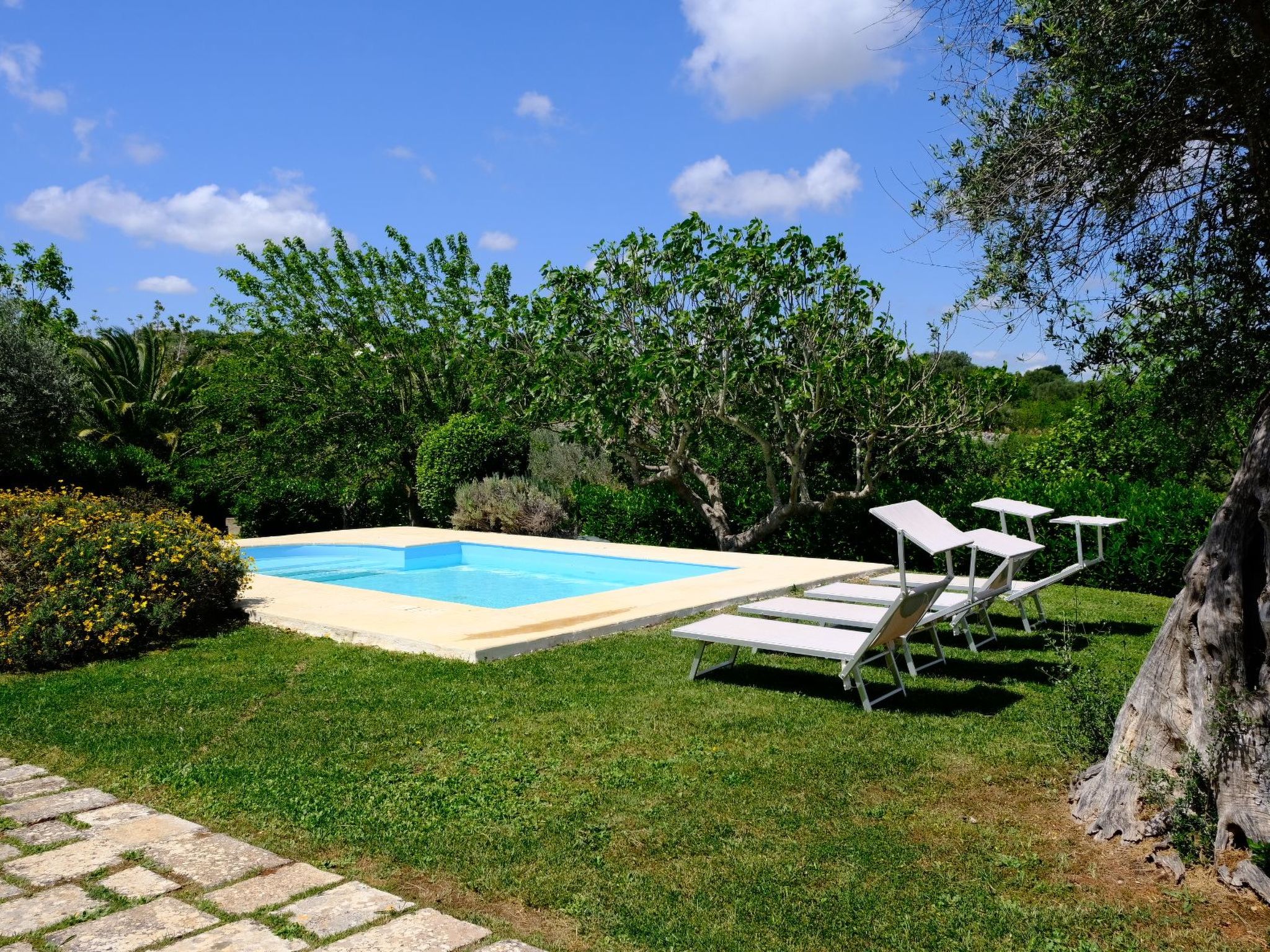 Trullo auf dem Lande in Ostuni mit privatem Pool
