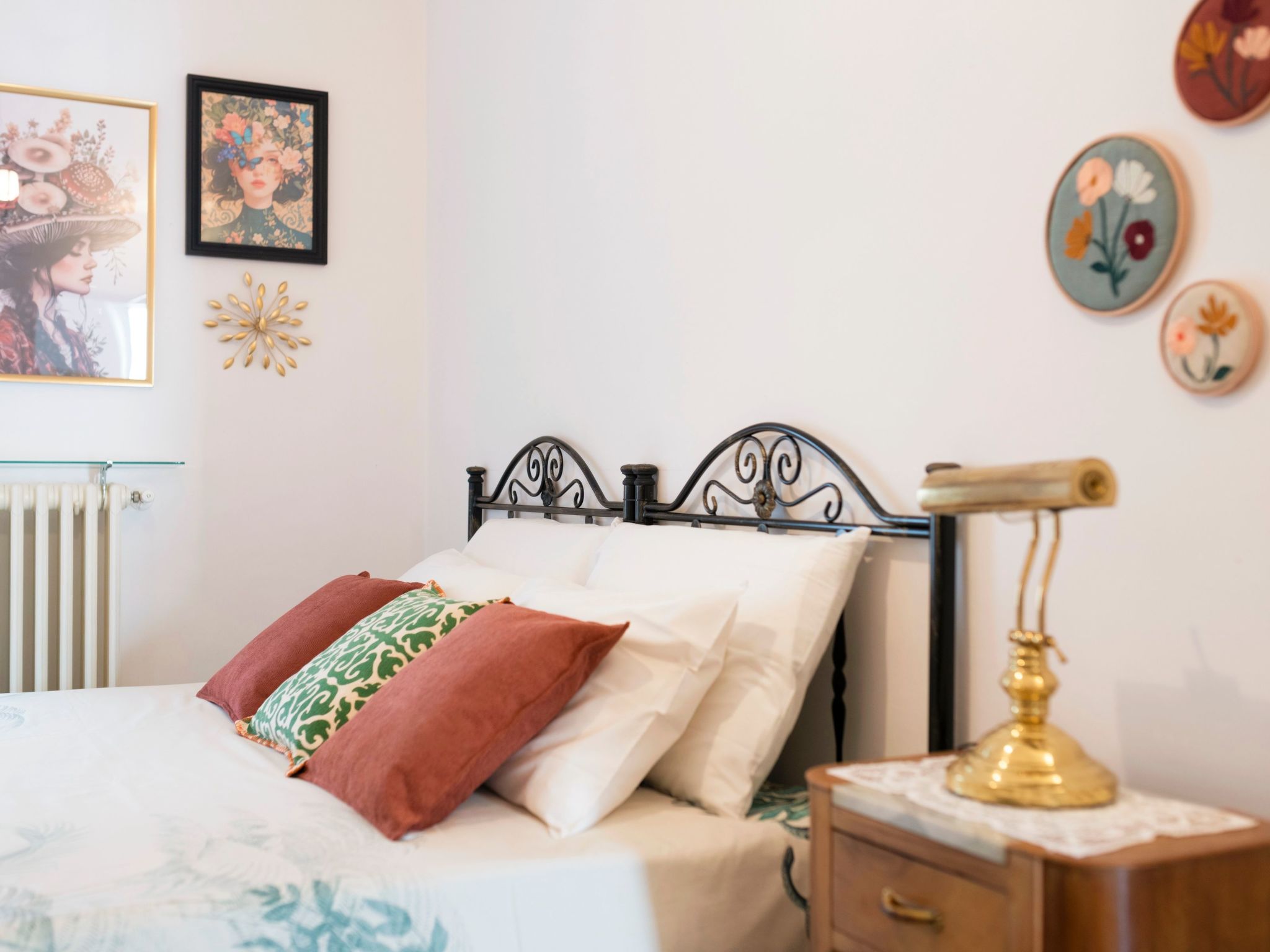 Oma Im Haus in der Mitte-Binnen