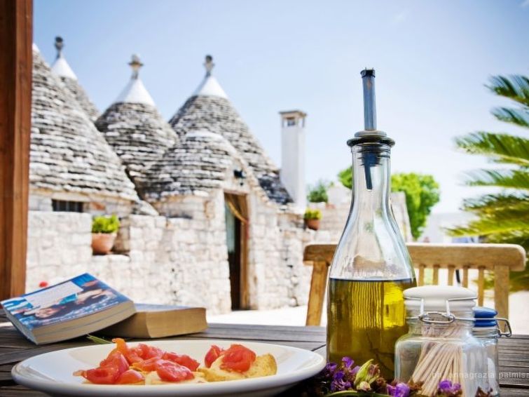 Trullo Degli Archi, Entspannung Und Essen Und Wein - Martina Franca